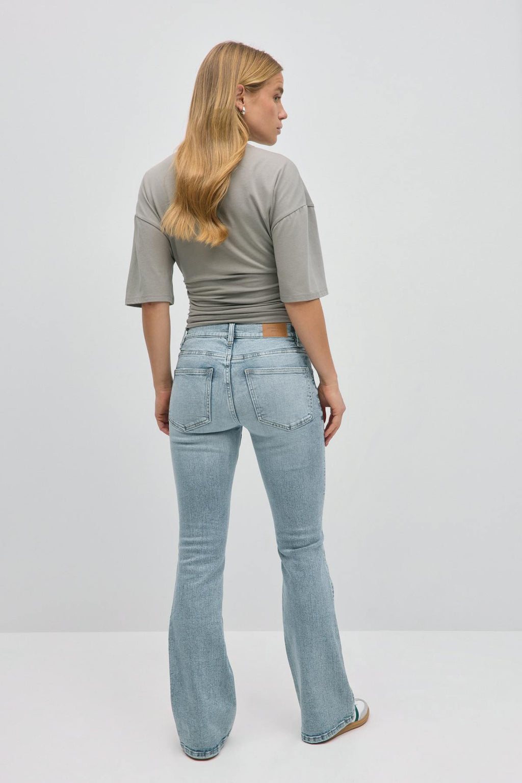 Low waist bootcut jeans