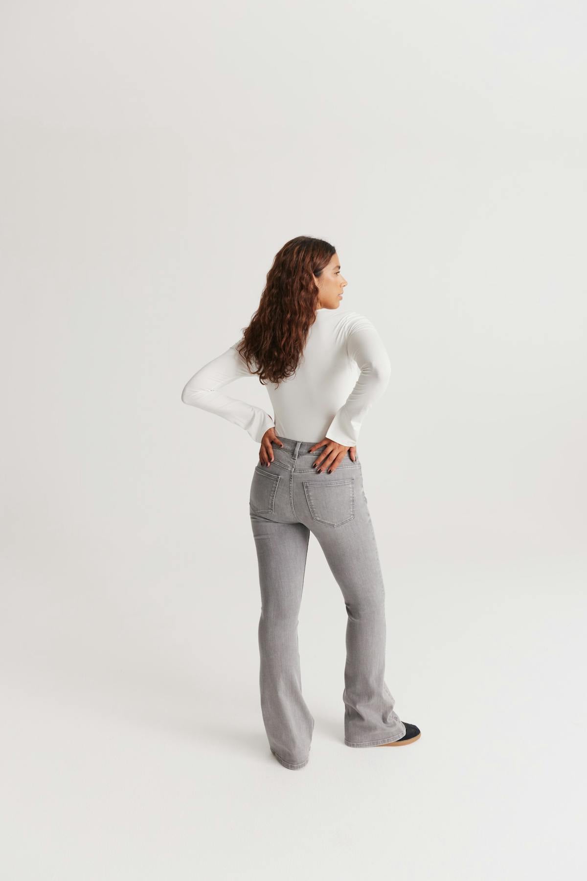 Low waist bootcut jeans