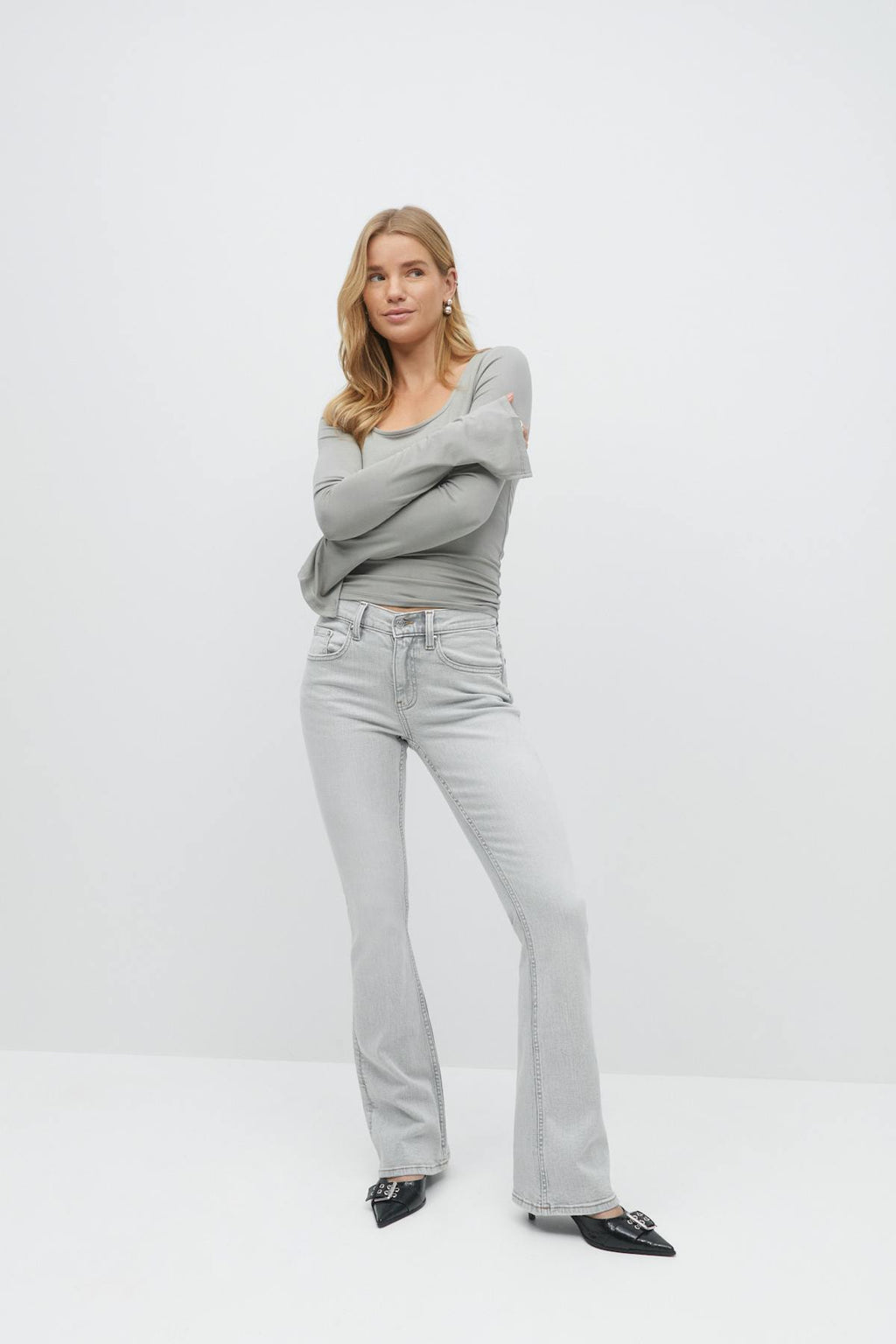 Low waist bootcut jeans