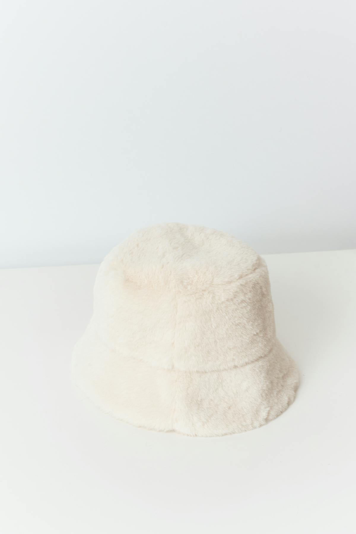 faux fur bucket hat