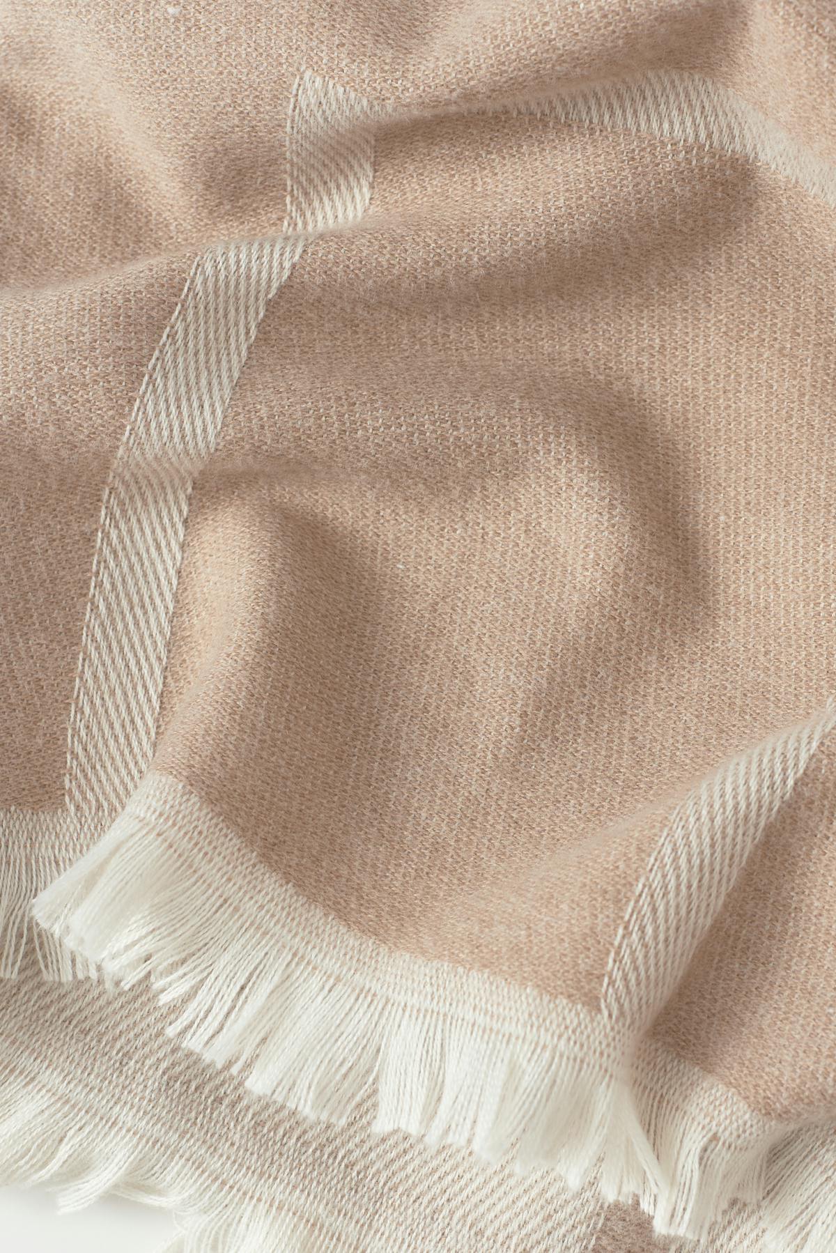big jaquard soft scarf
