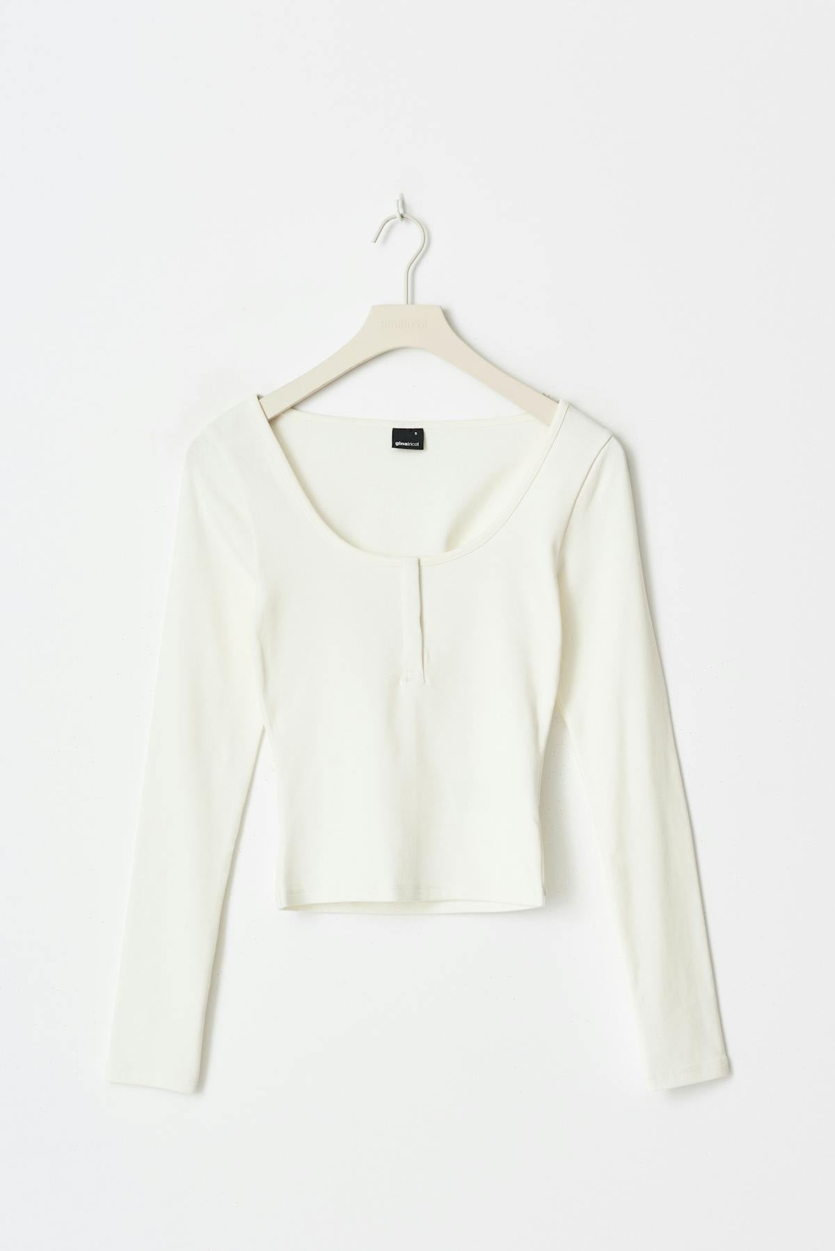 Button rib top