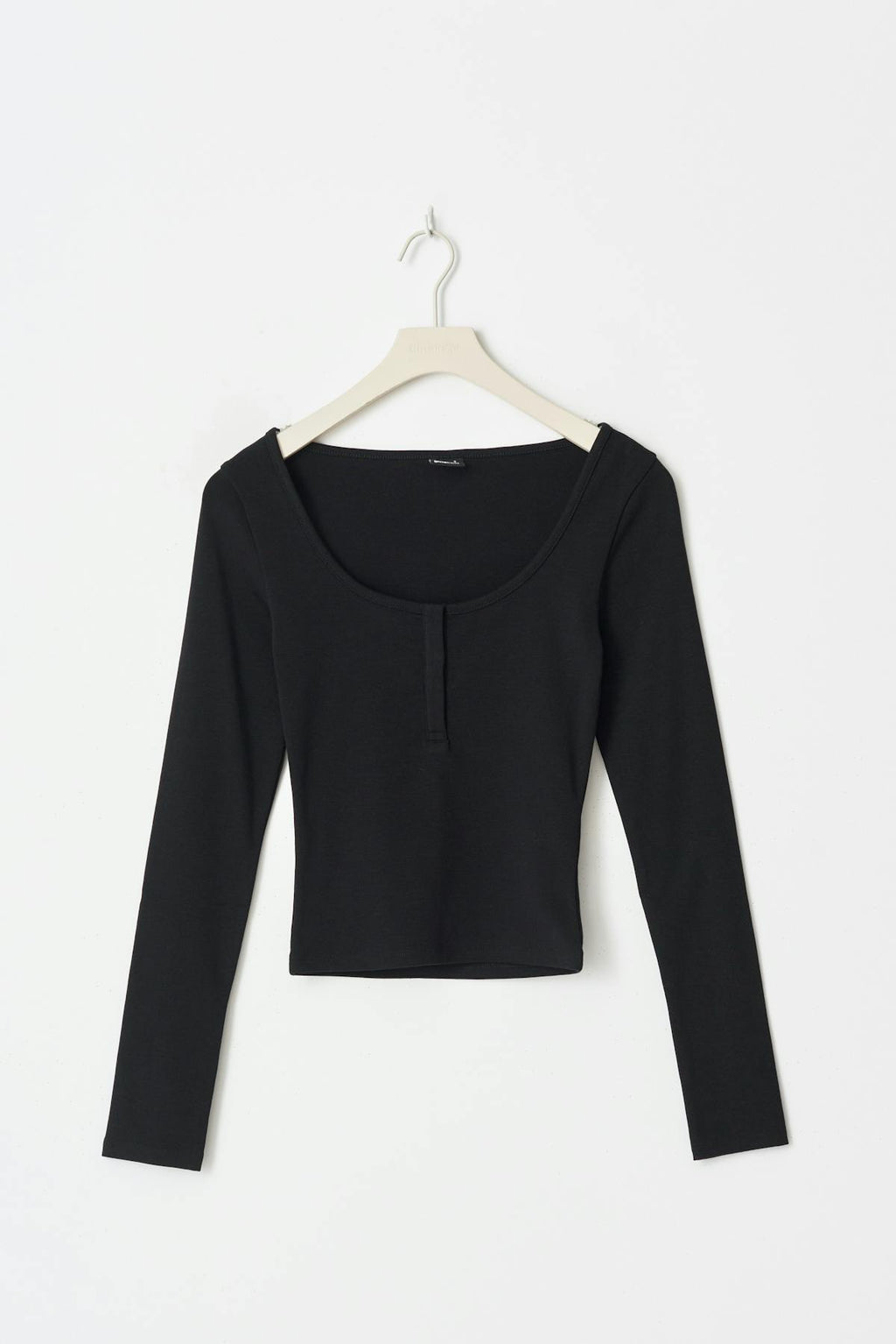 Button rib top