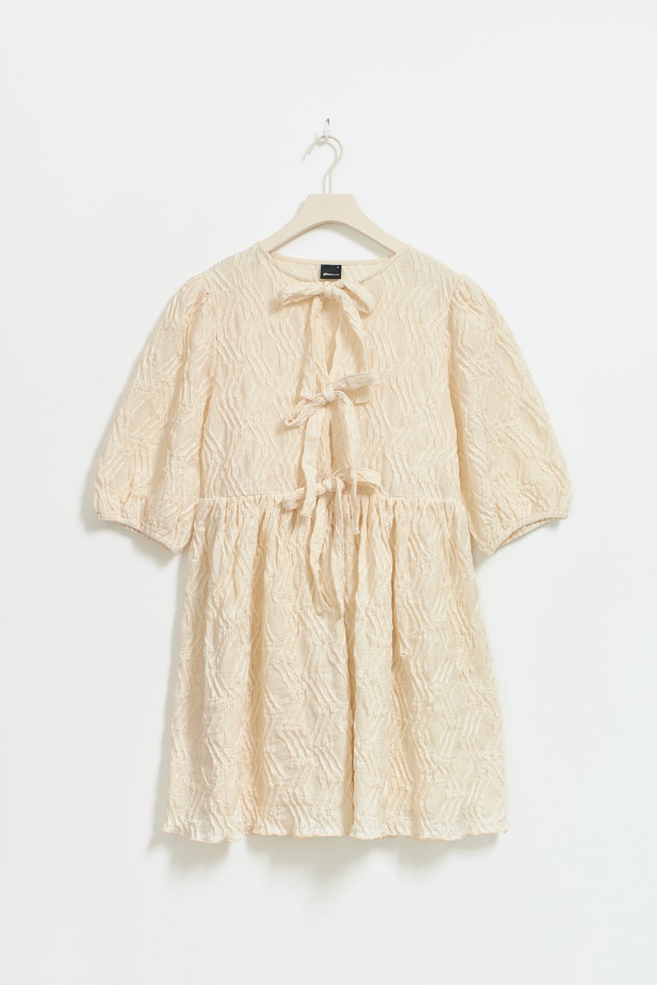 Puff sleeve tie dress