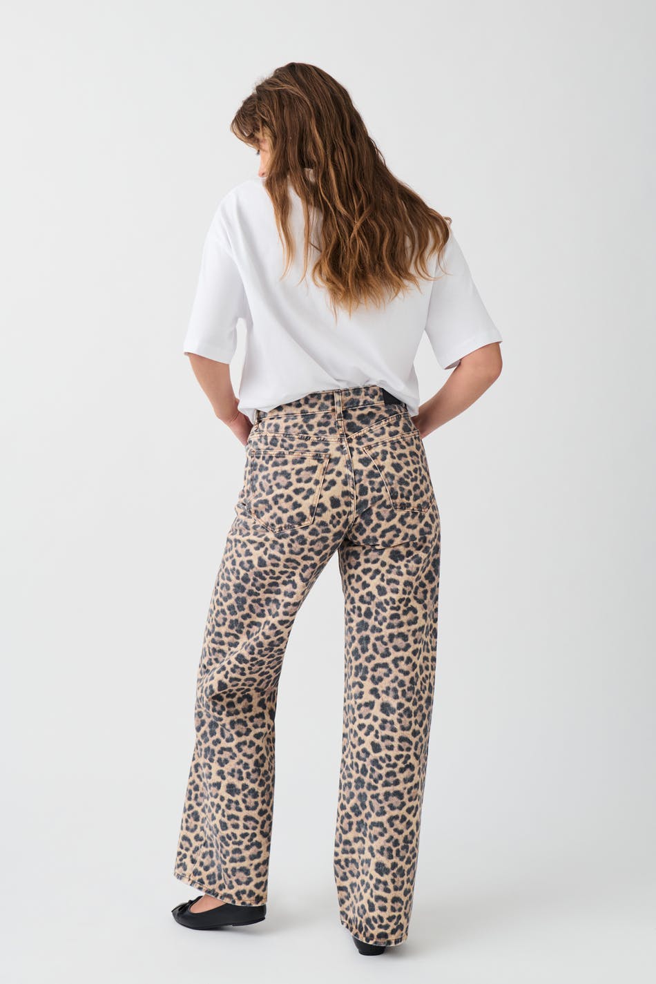 Leopard jeans