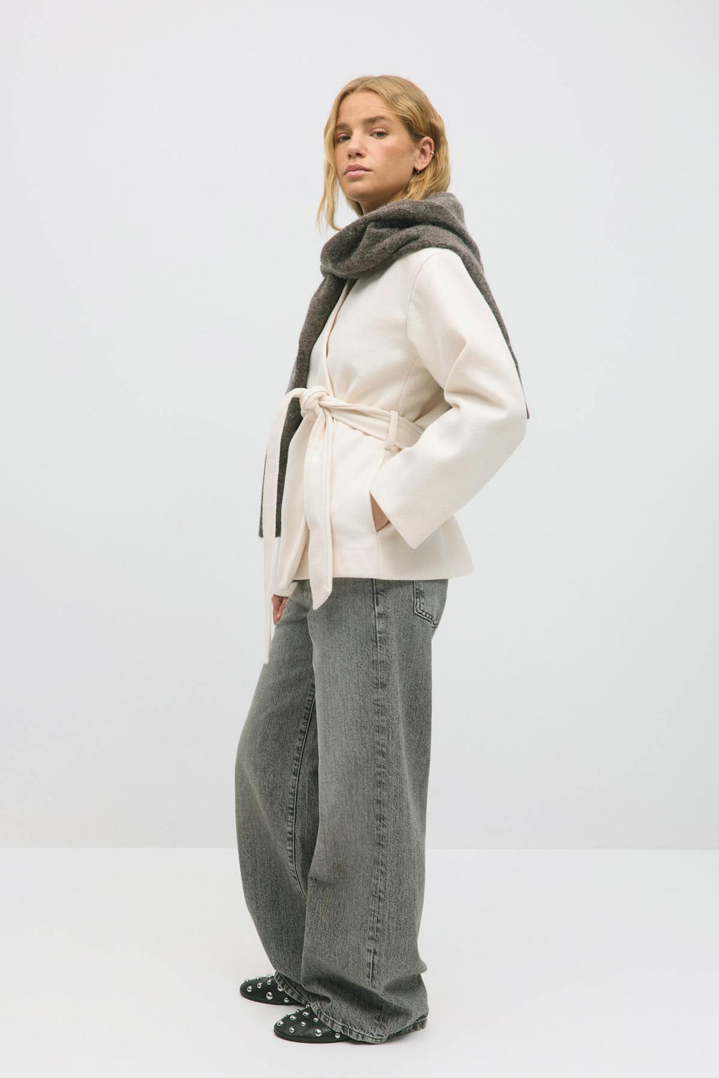 Belted short coat