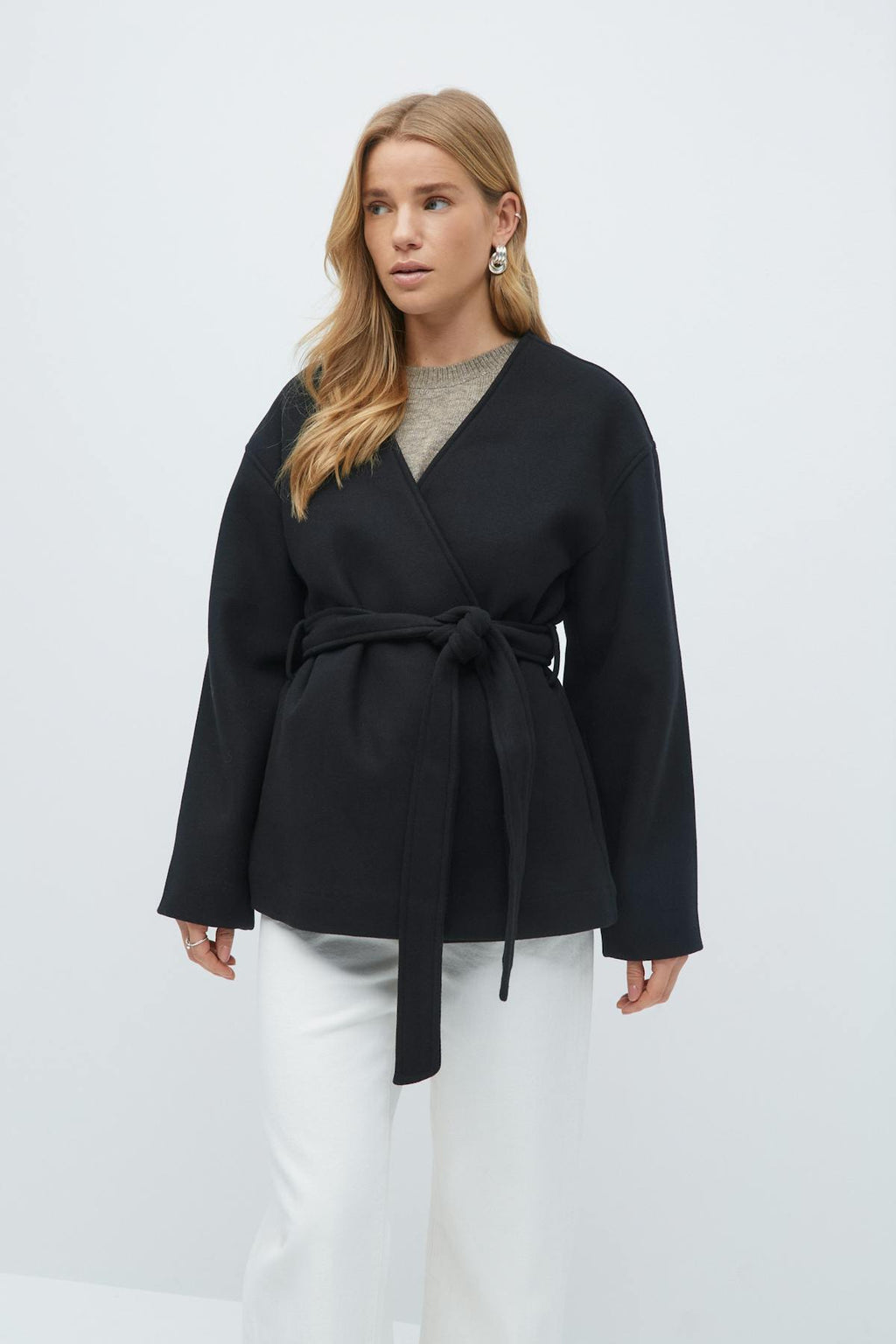Belted short coat