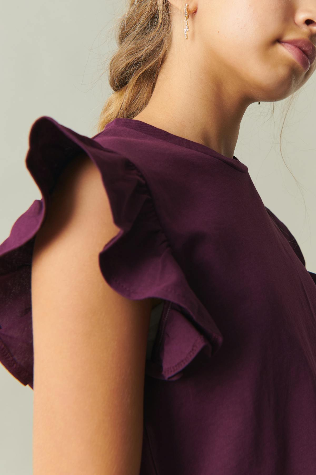 Y flounce tee