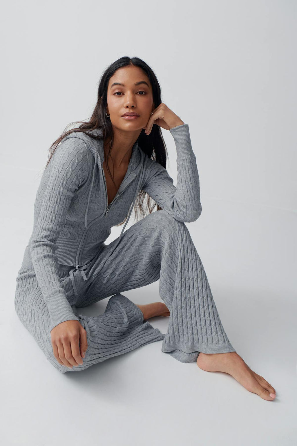 Cable knitted trousers