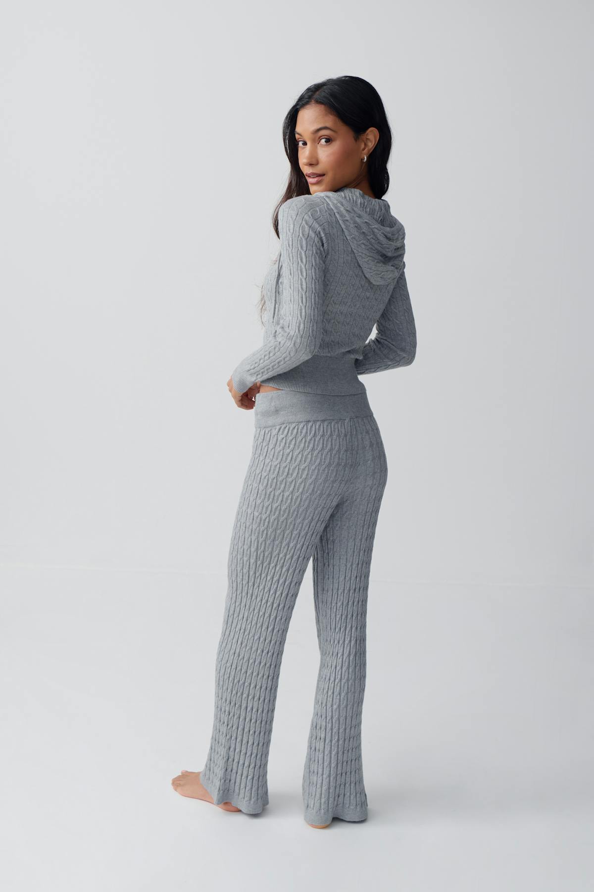 Cable knitted trousers