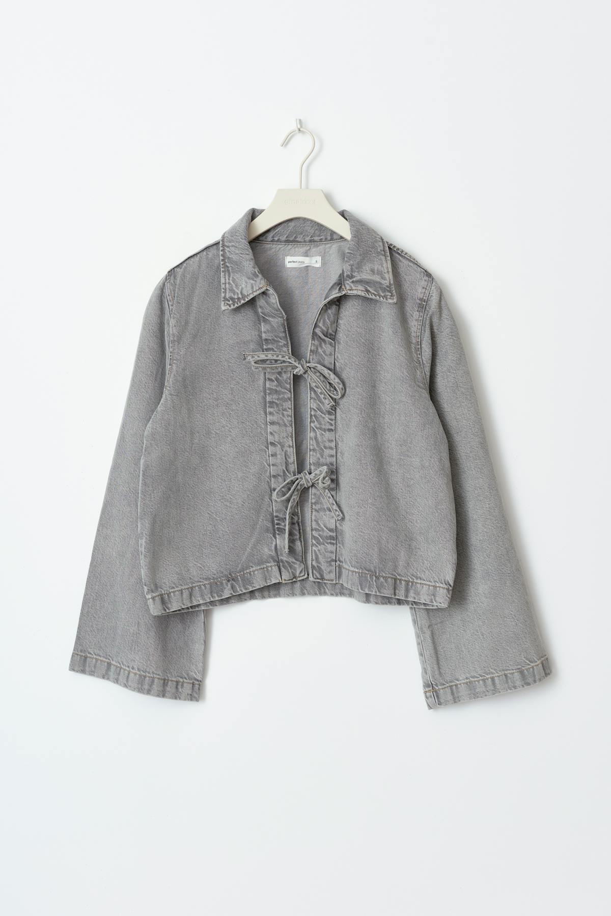 Front tie denim shirt