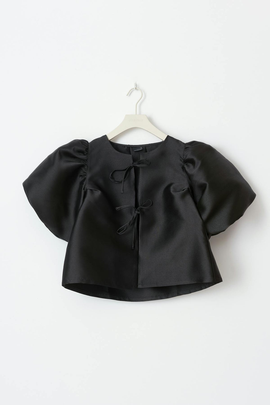 Puff sleeve blouse