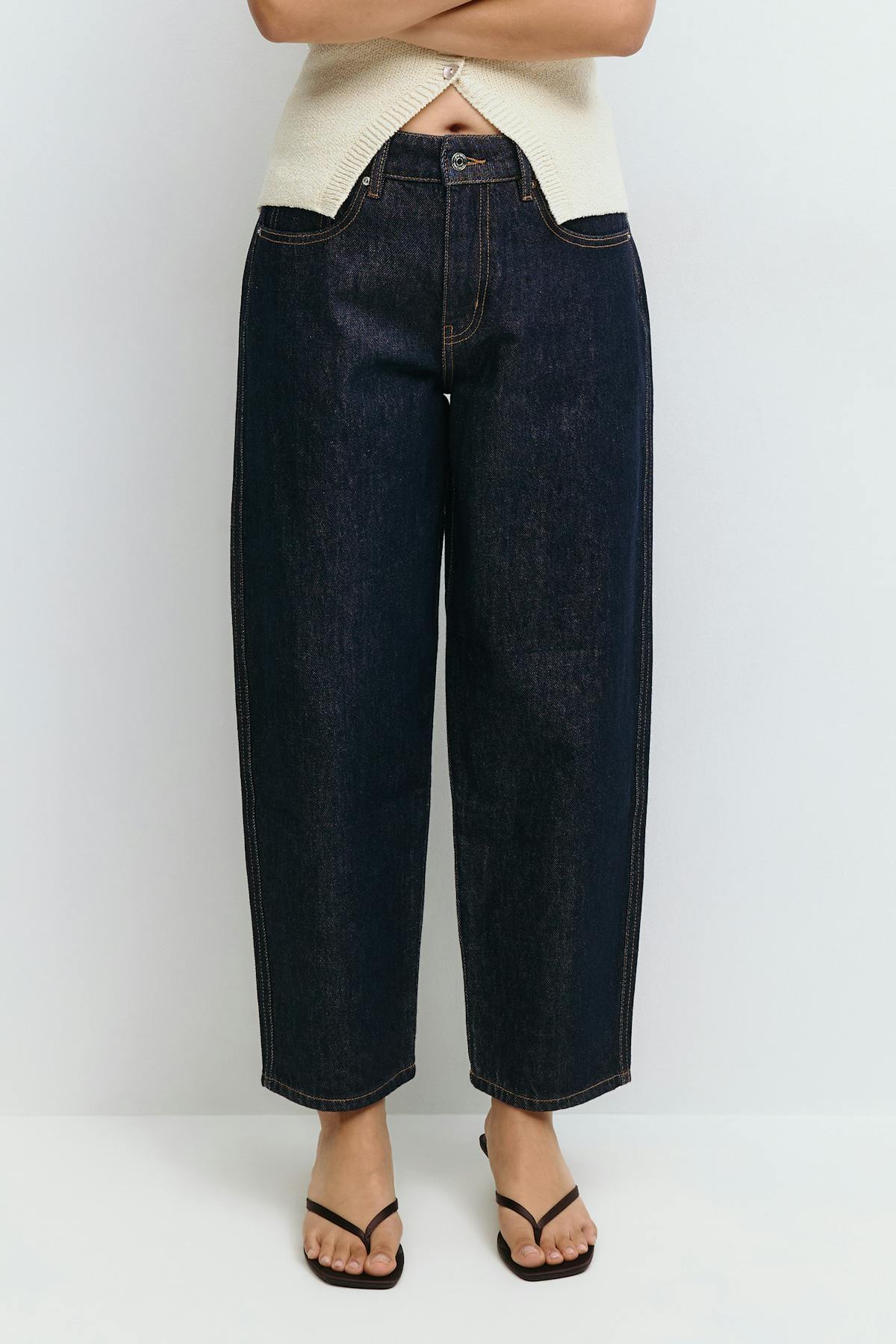 Barrel jeans