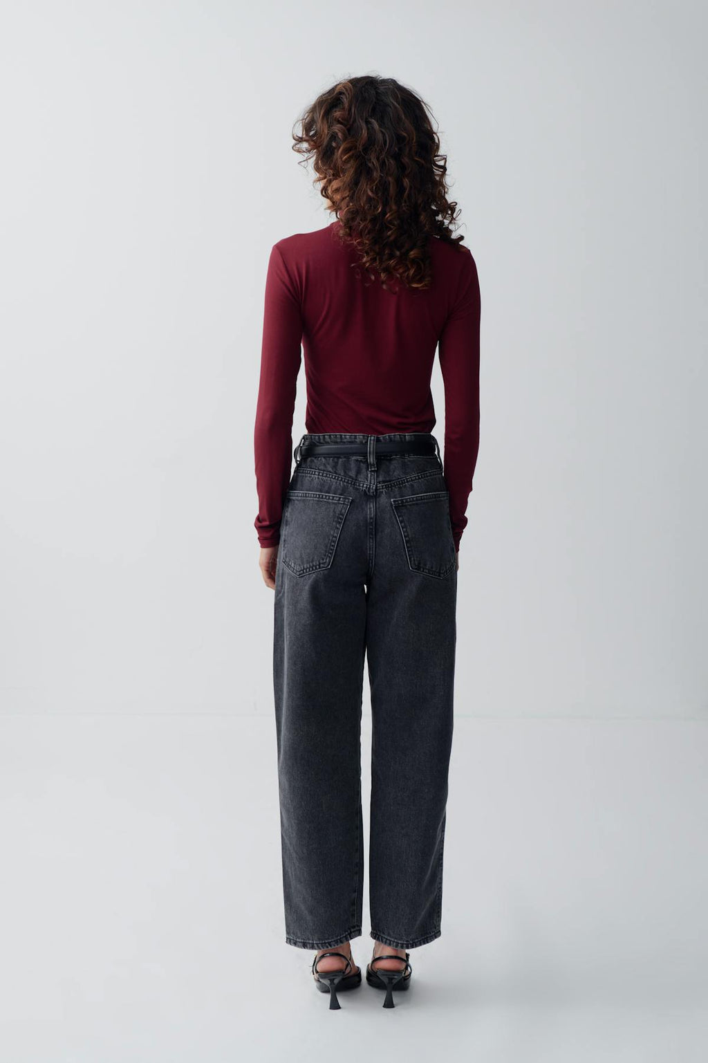 Barrel jeans