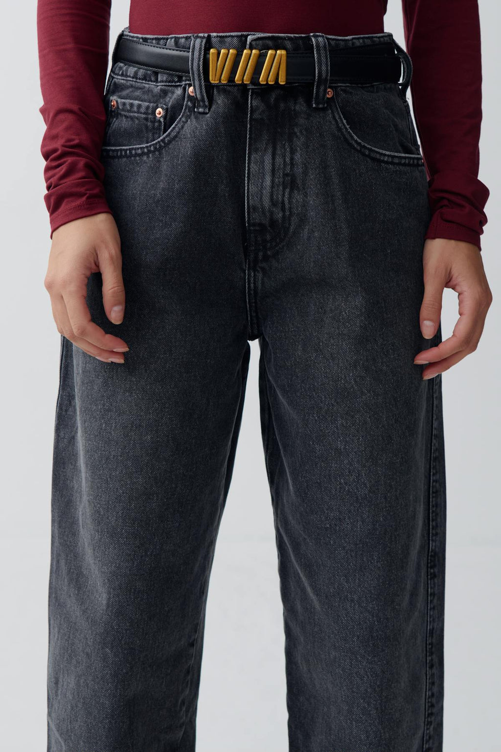 Barrel jeans