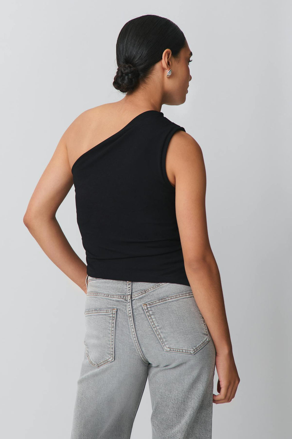 One shoulder drapy top