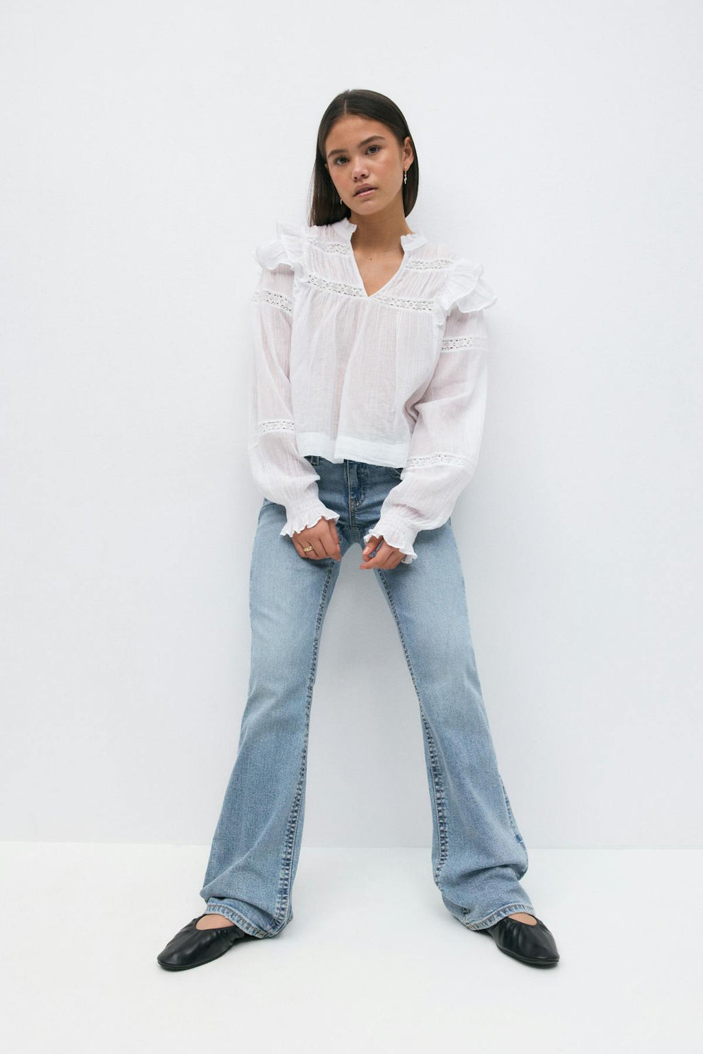 Chunky low flare jeans