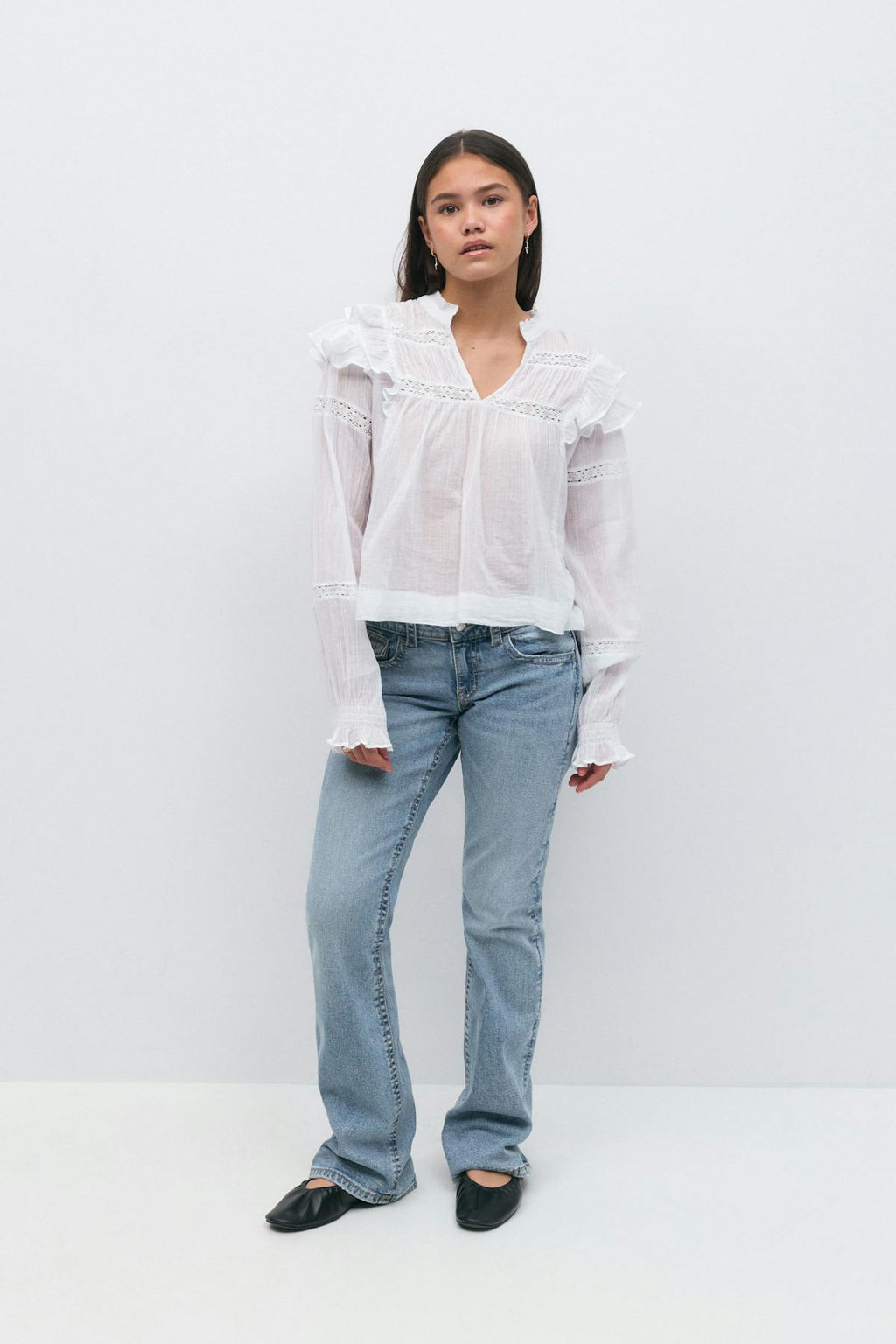 Chunky low flare jeans