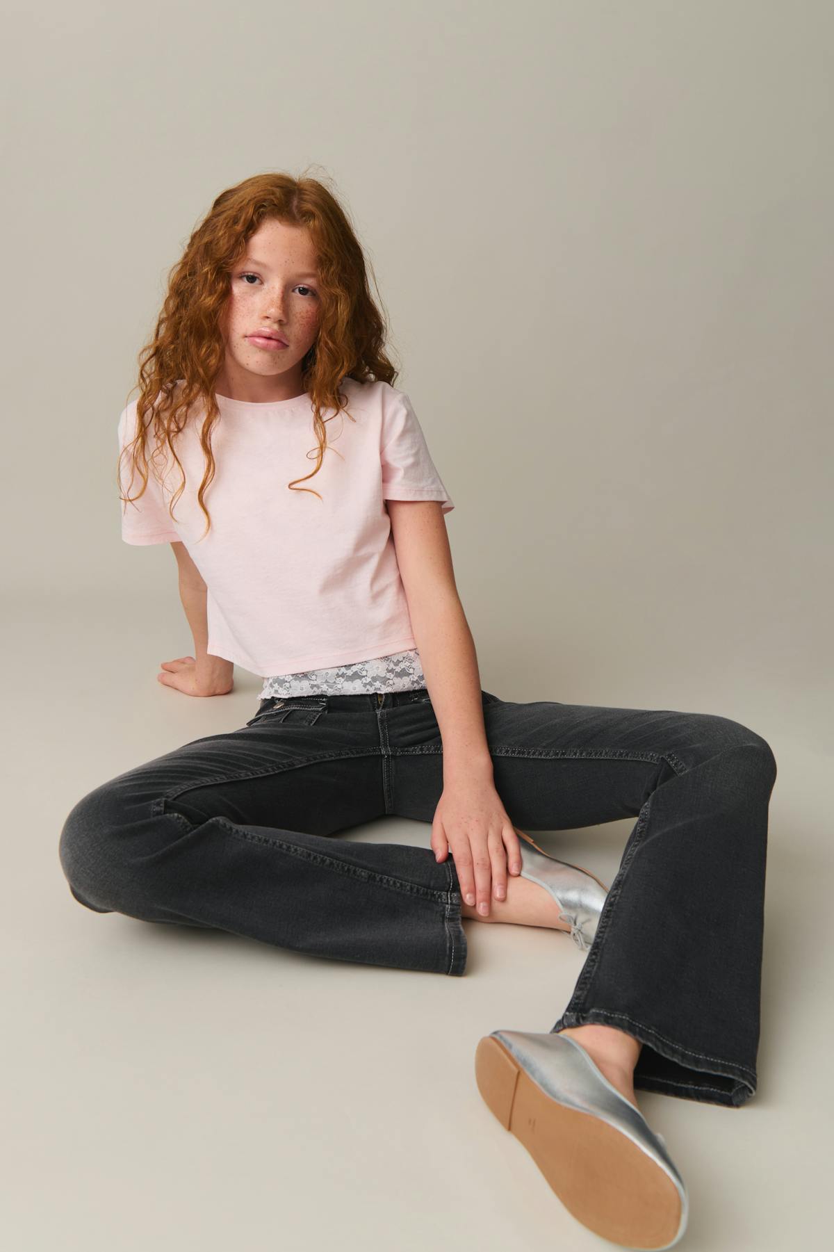 Front pocket bootcut jeans