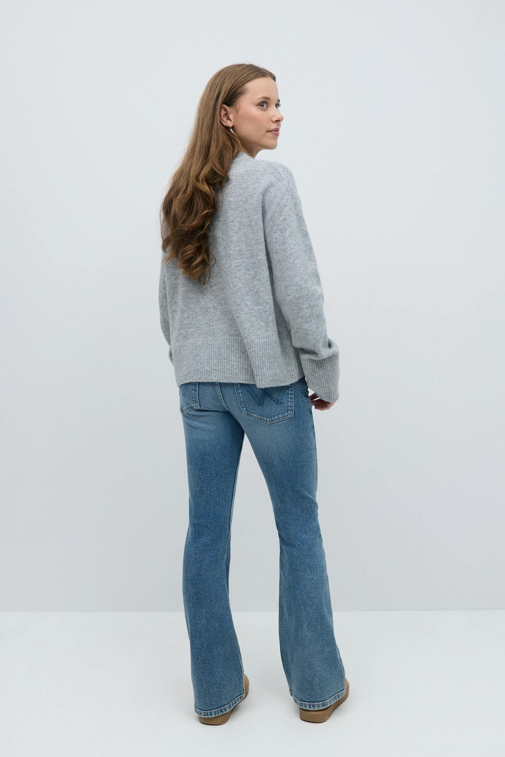 mid bootcut jeans