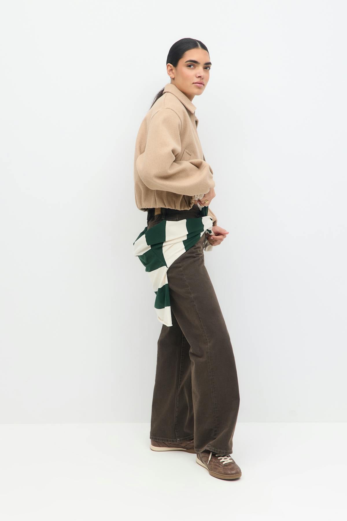 Short felt jacket