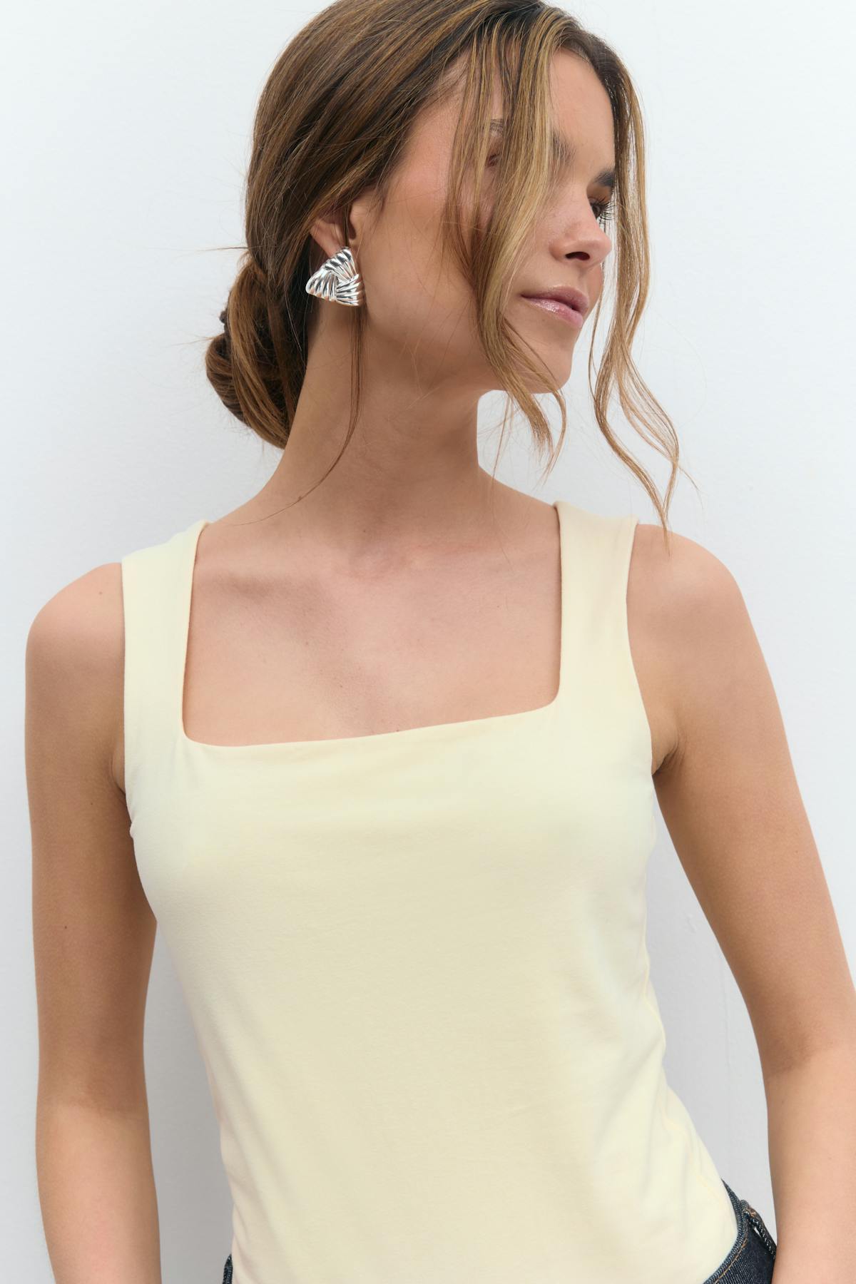 Square neck tank top