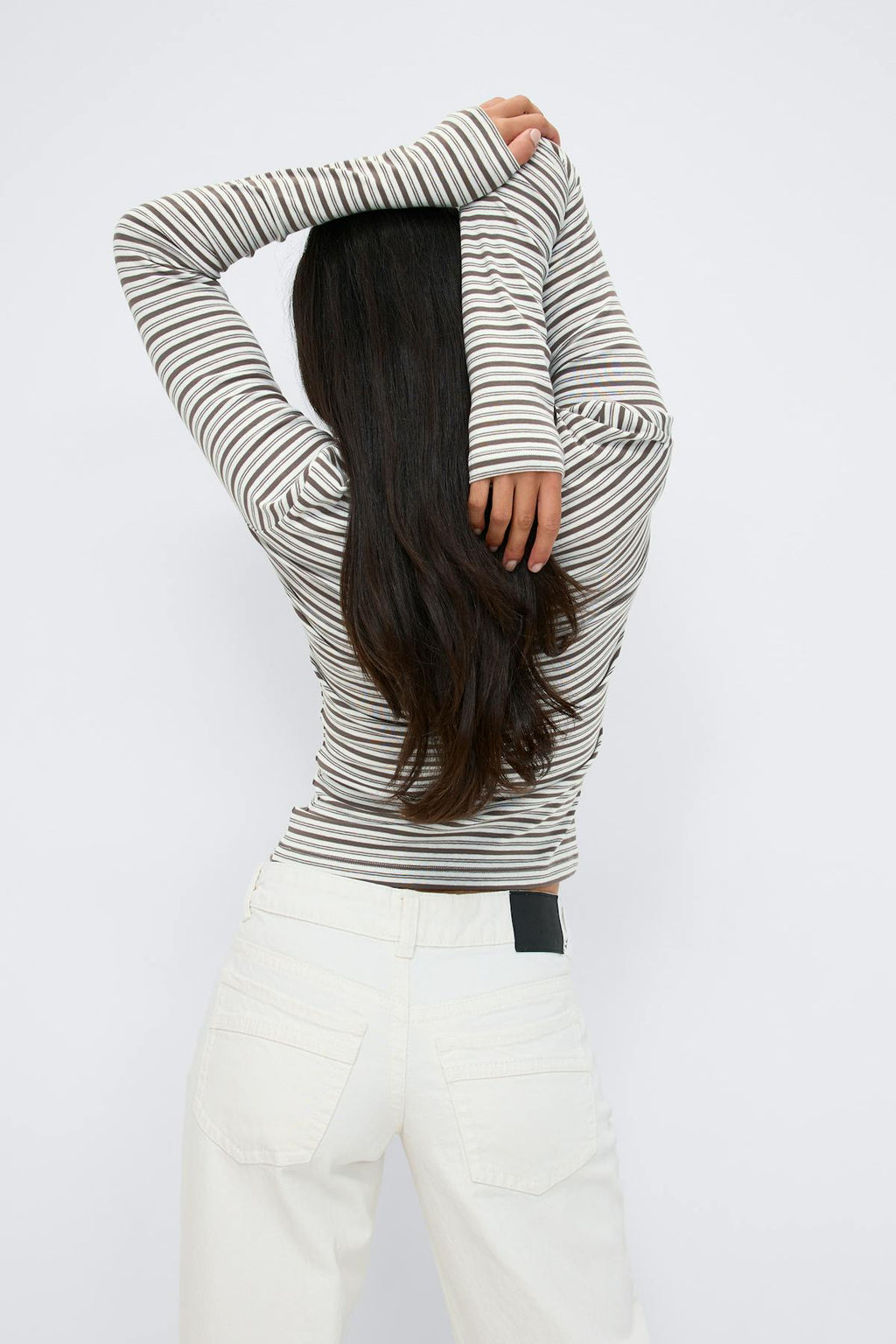 Tight fit long sleeve top