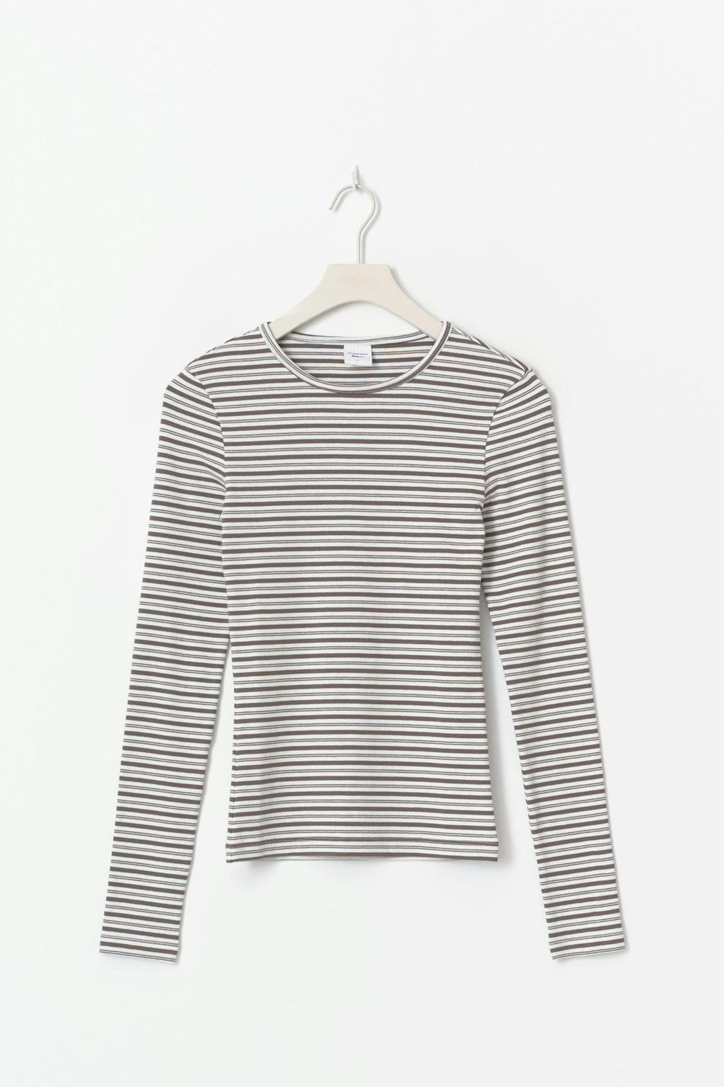 Tight fit long sleeve top