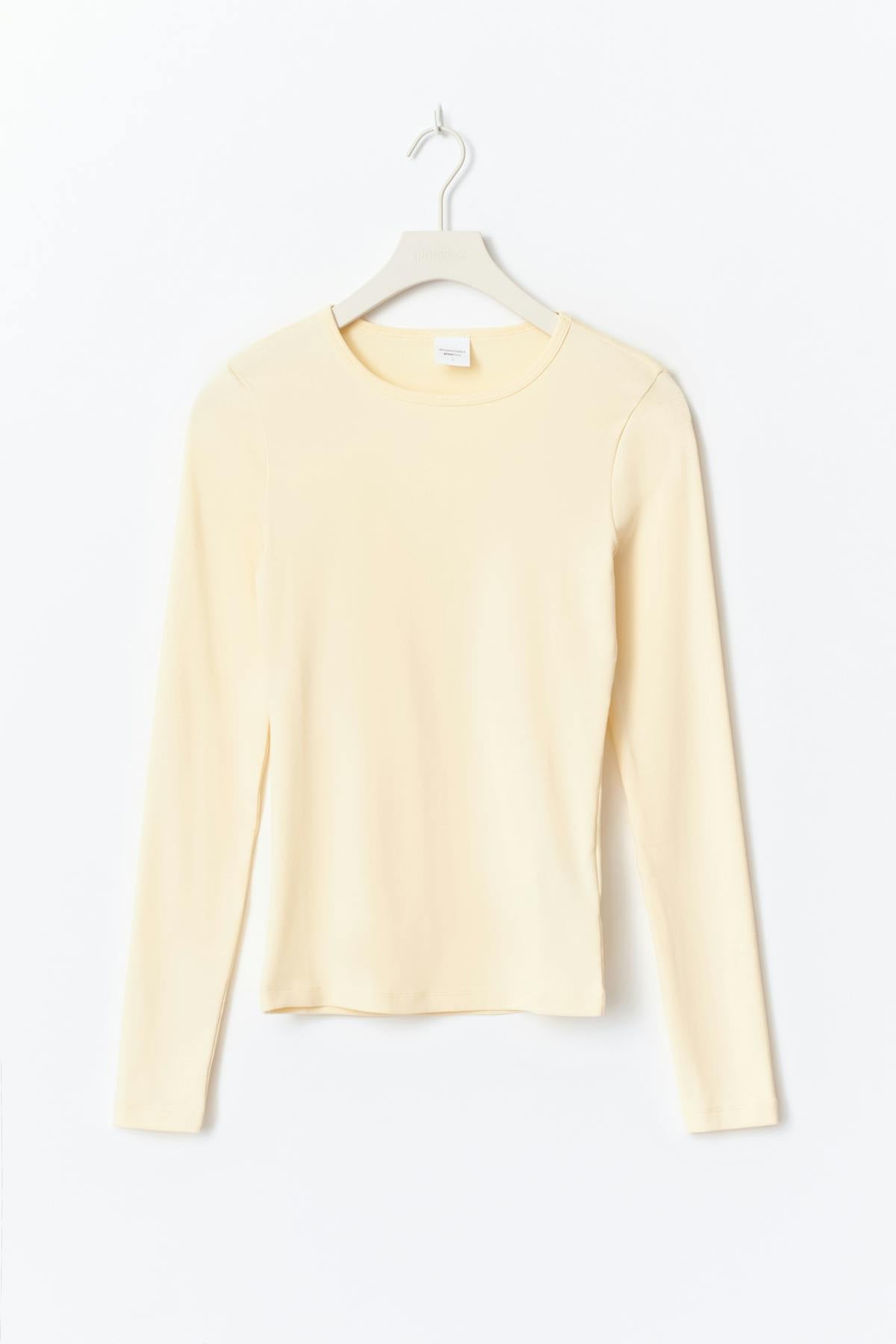 Tight fit long sleeve top
