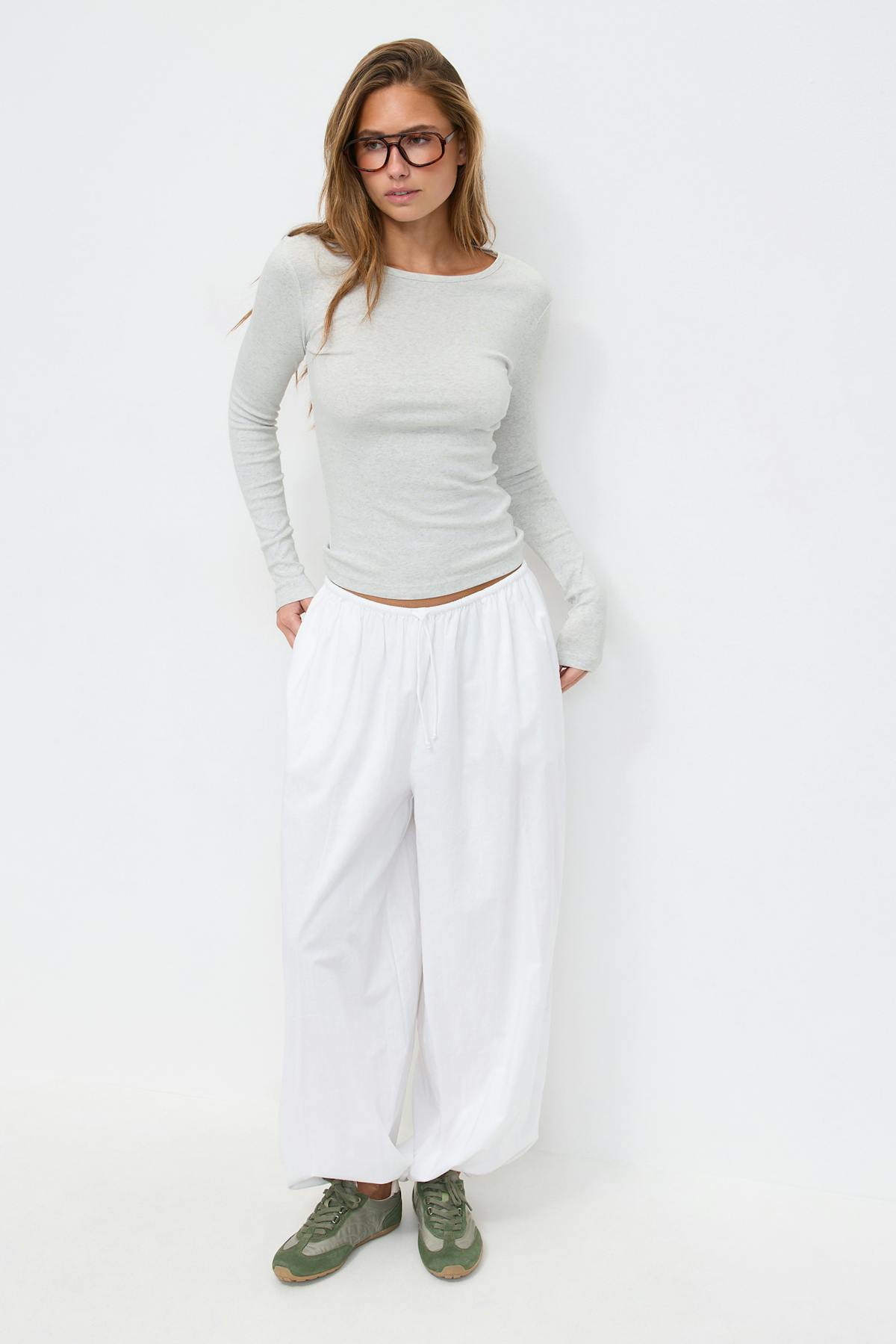 Tight fit long sleeve top
