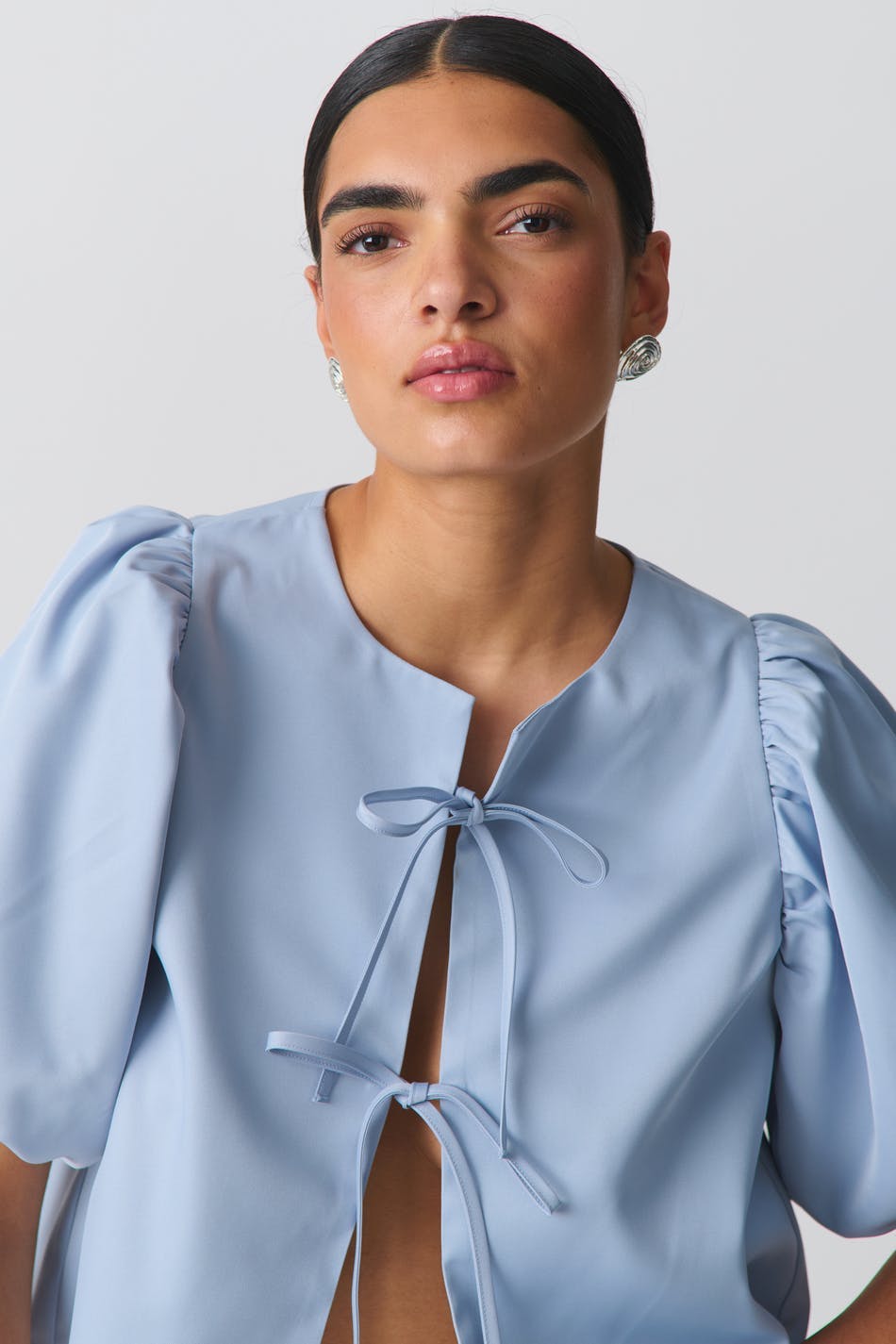 Puff sleeve blouse