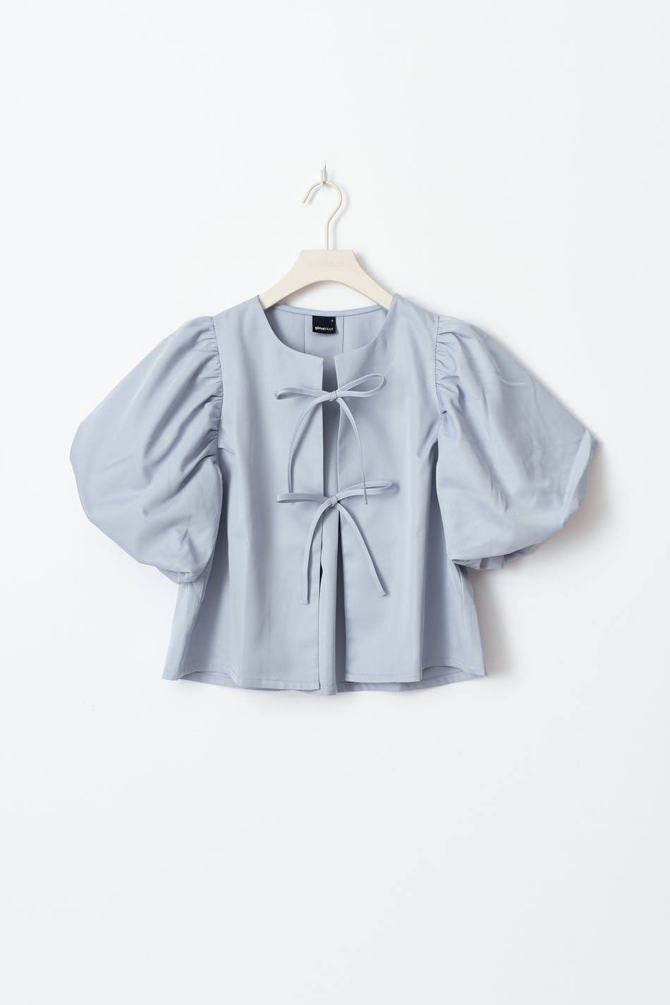 Puff sleeve blouse