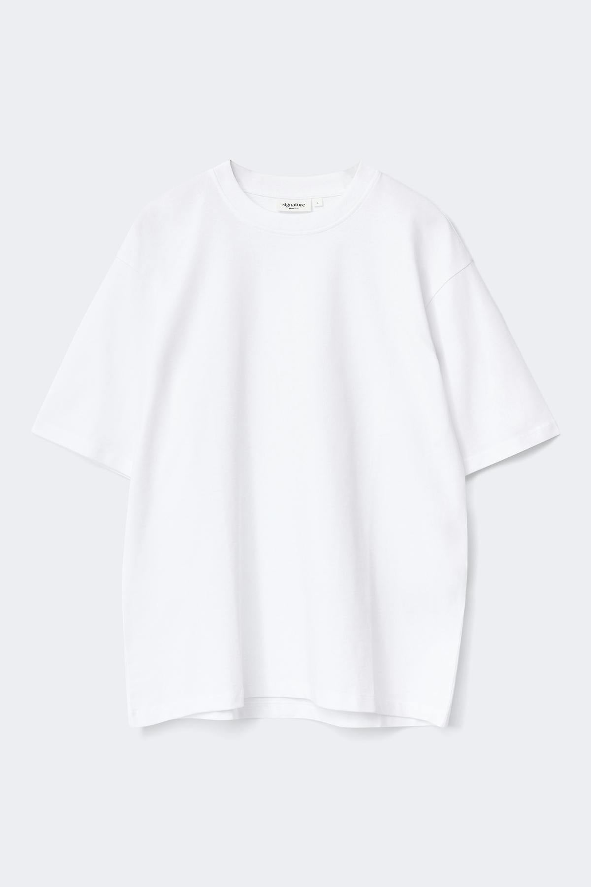 Oversized tee