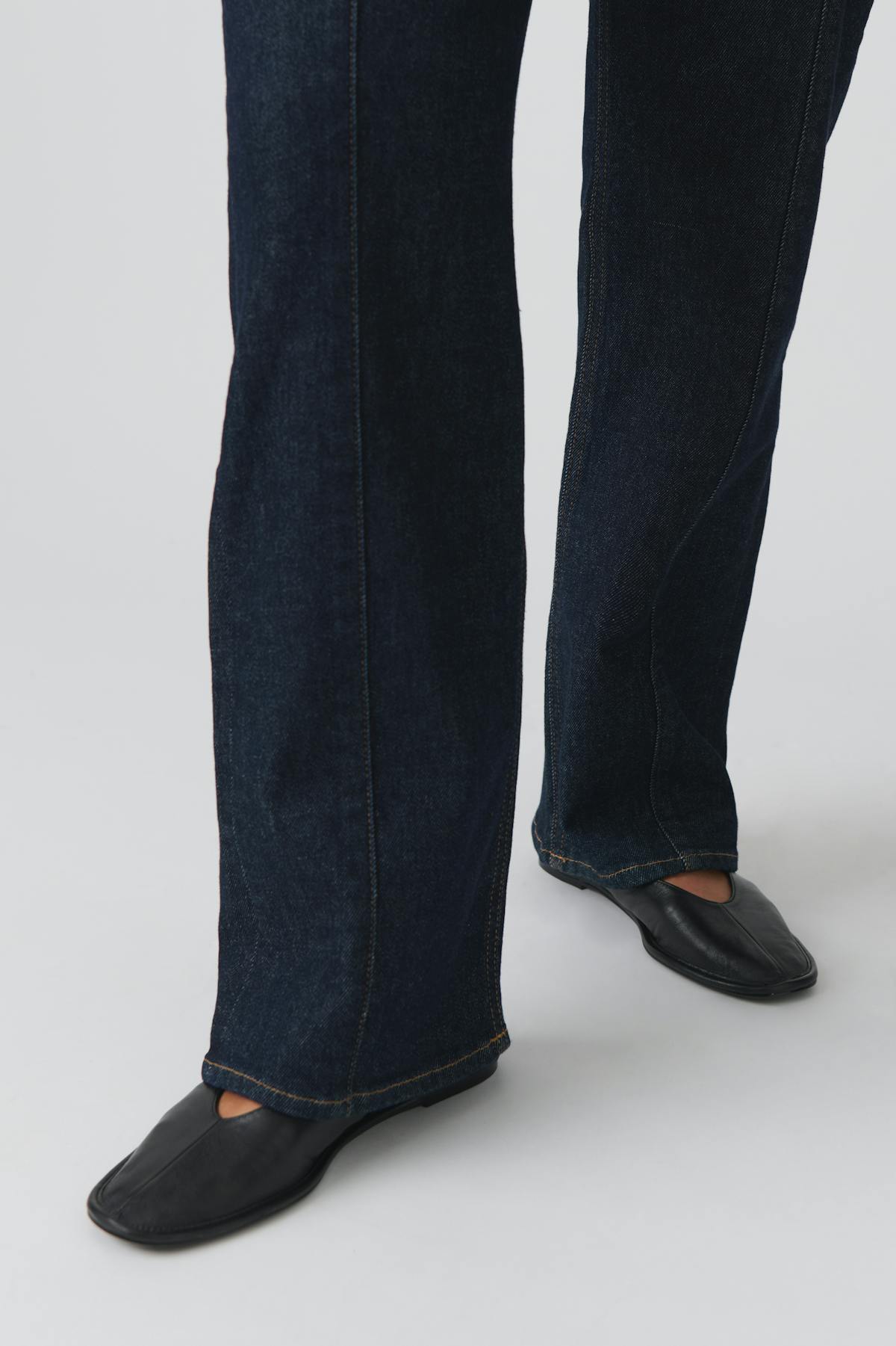 Front seam jeans