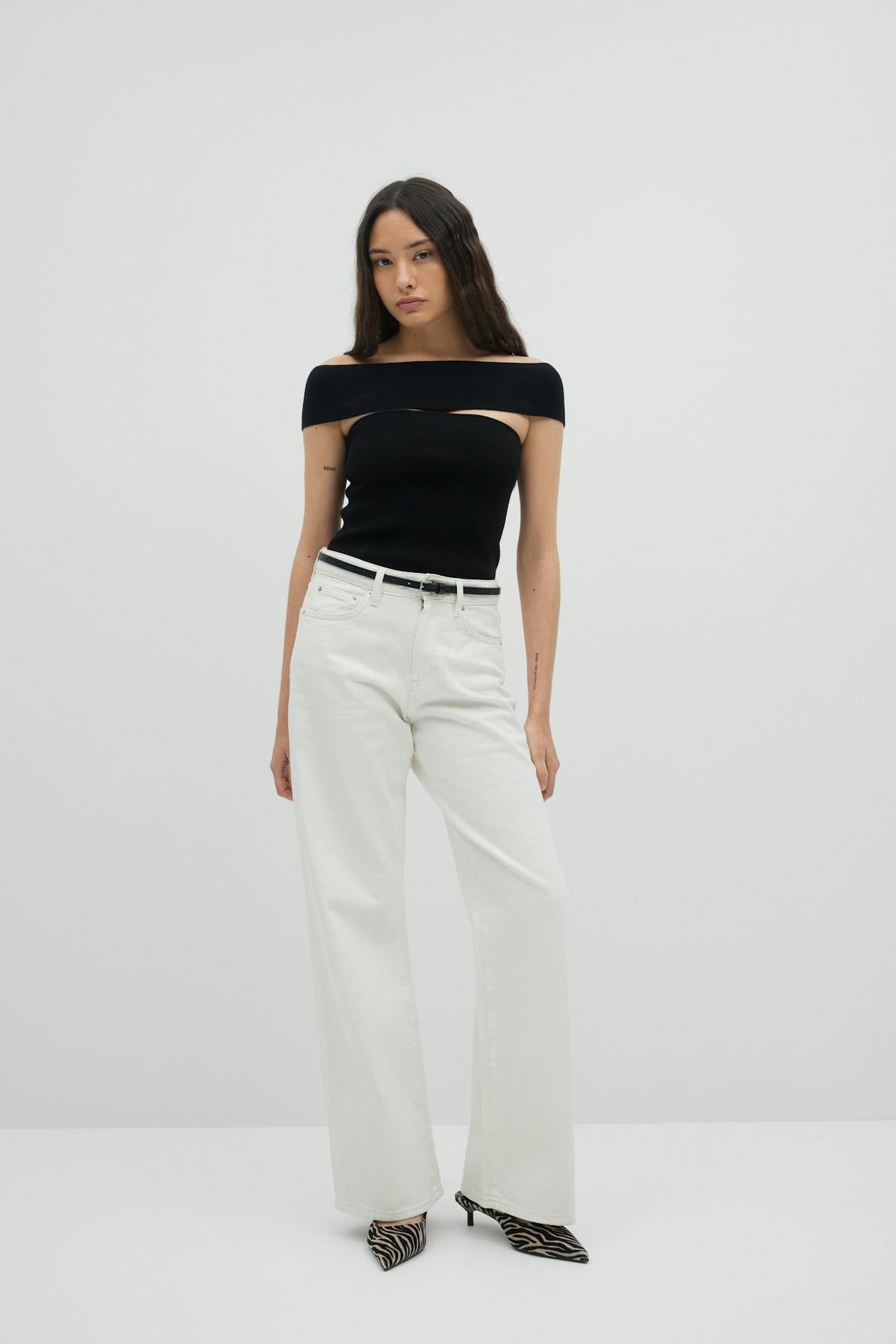 Off shoulder knit top