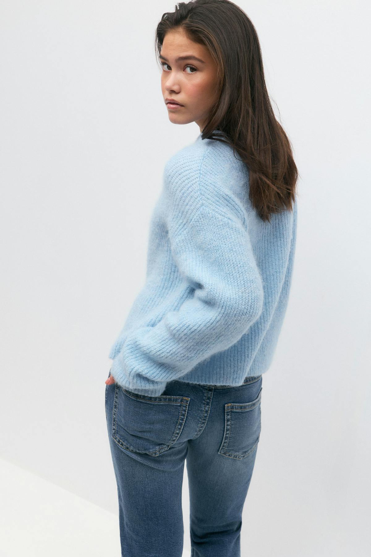 Y bow cardigan