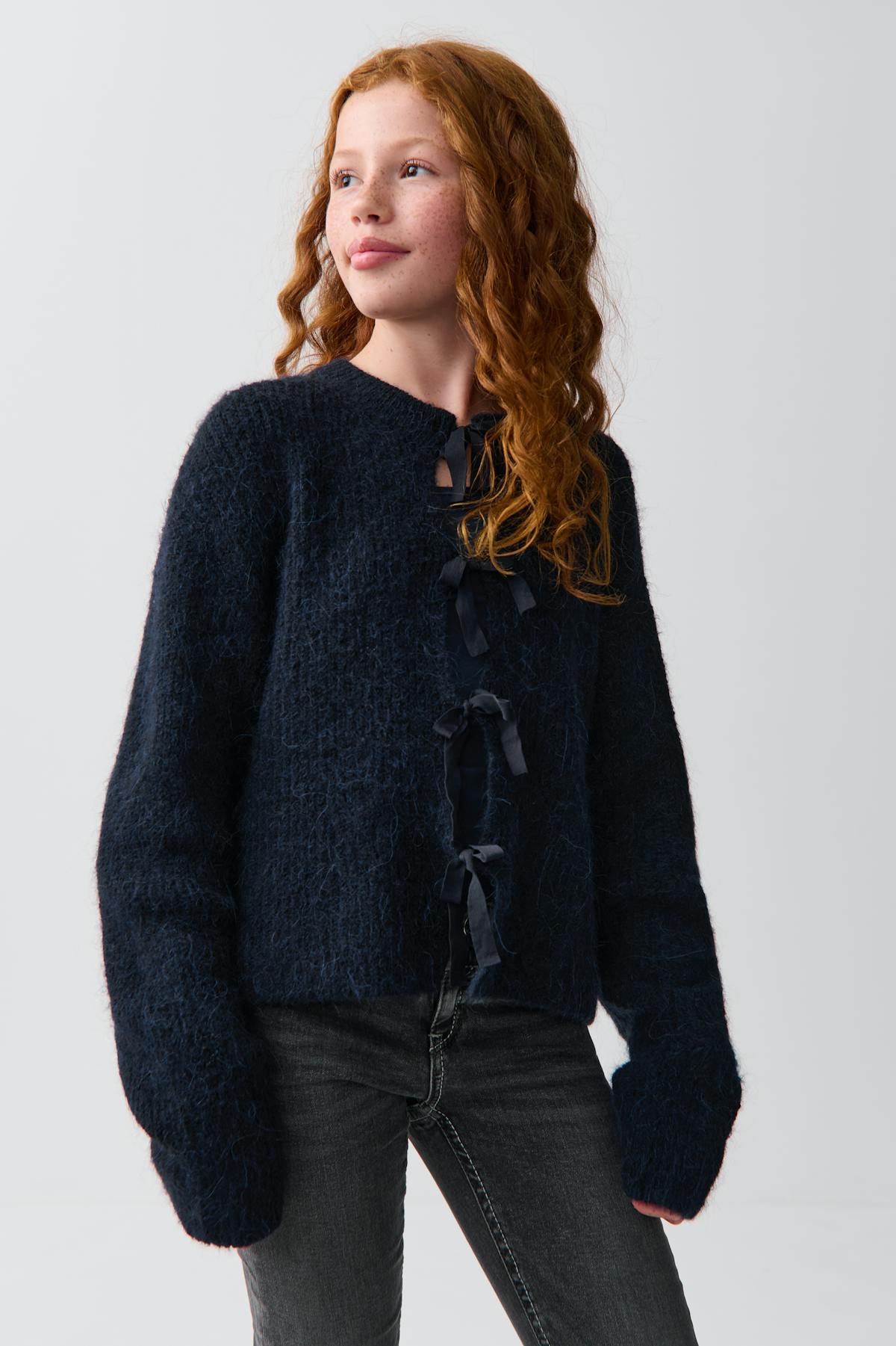 Y bow cardigan