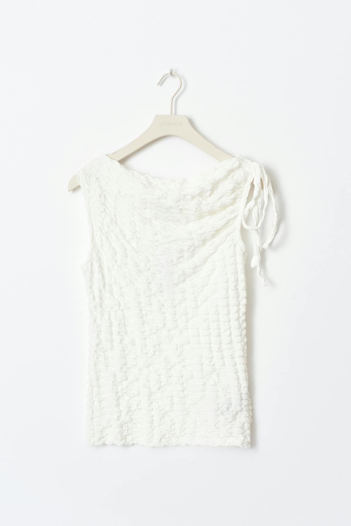 Structure asymmetric top