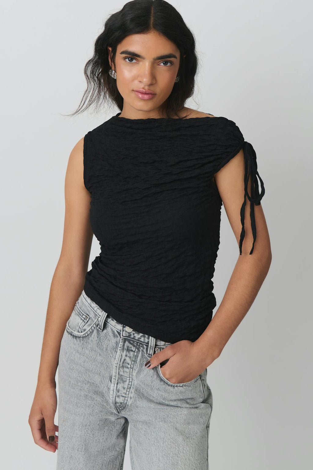 Structure asymmetric top