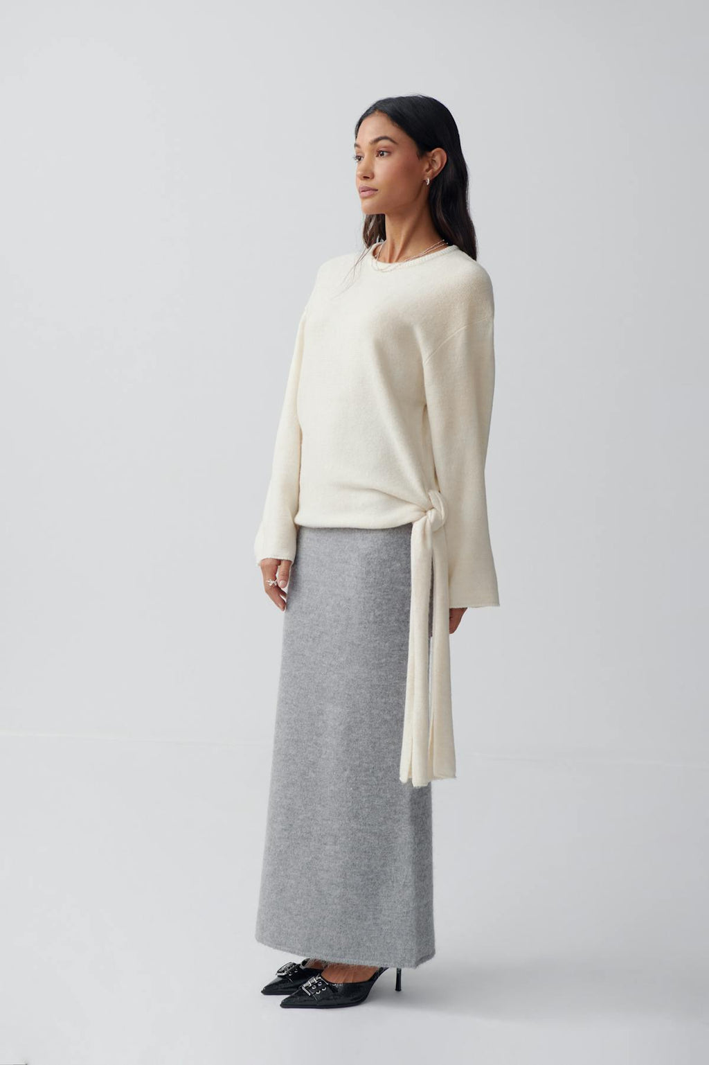 Knitted tie sweater