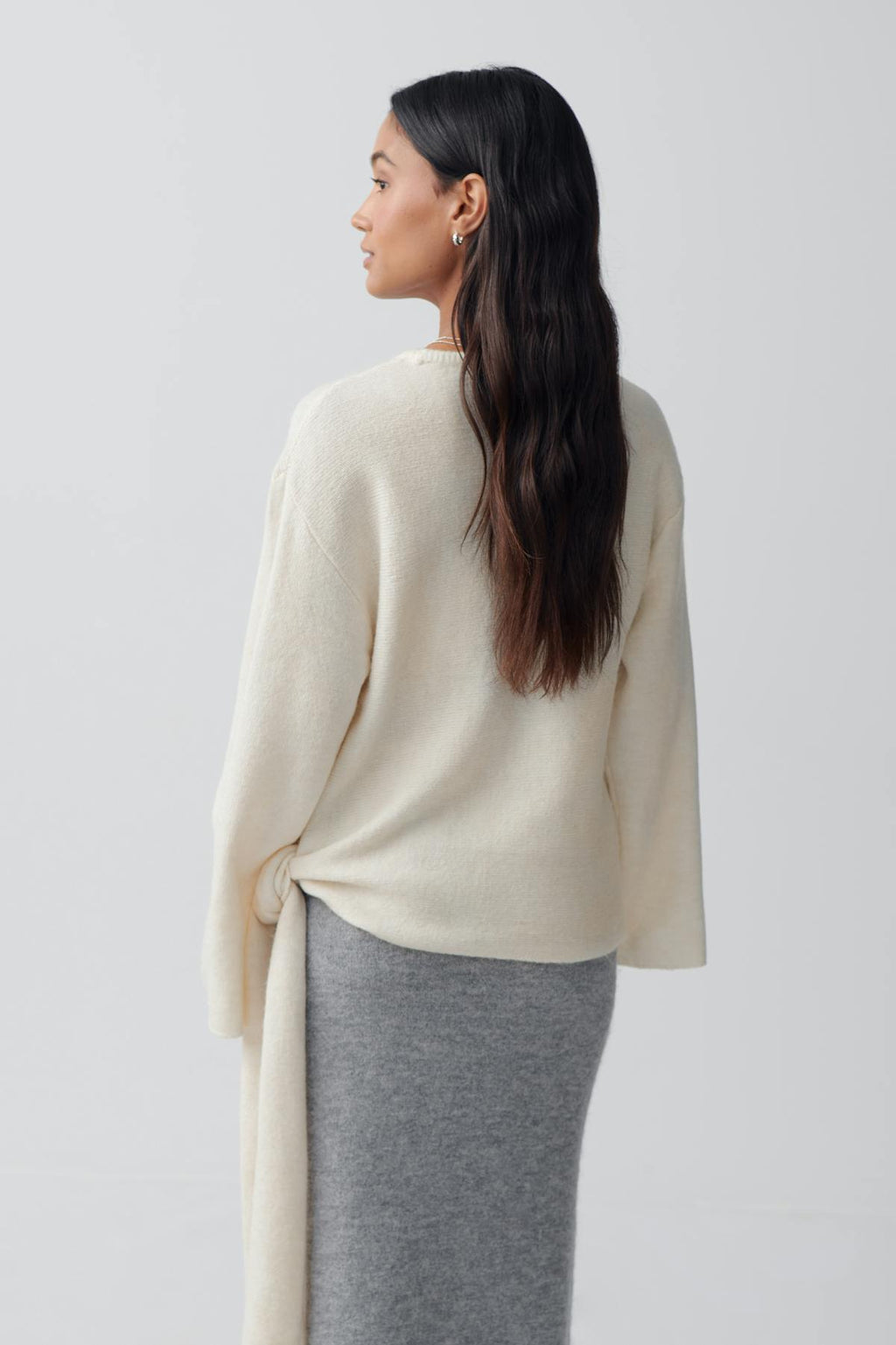 Knitted tie sweater