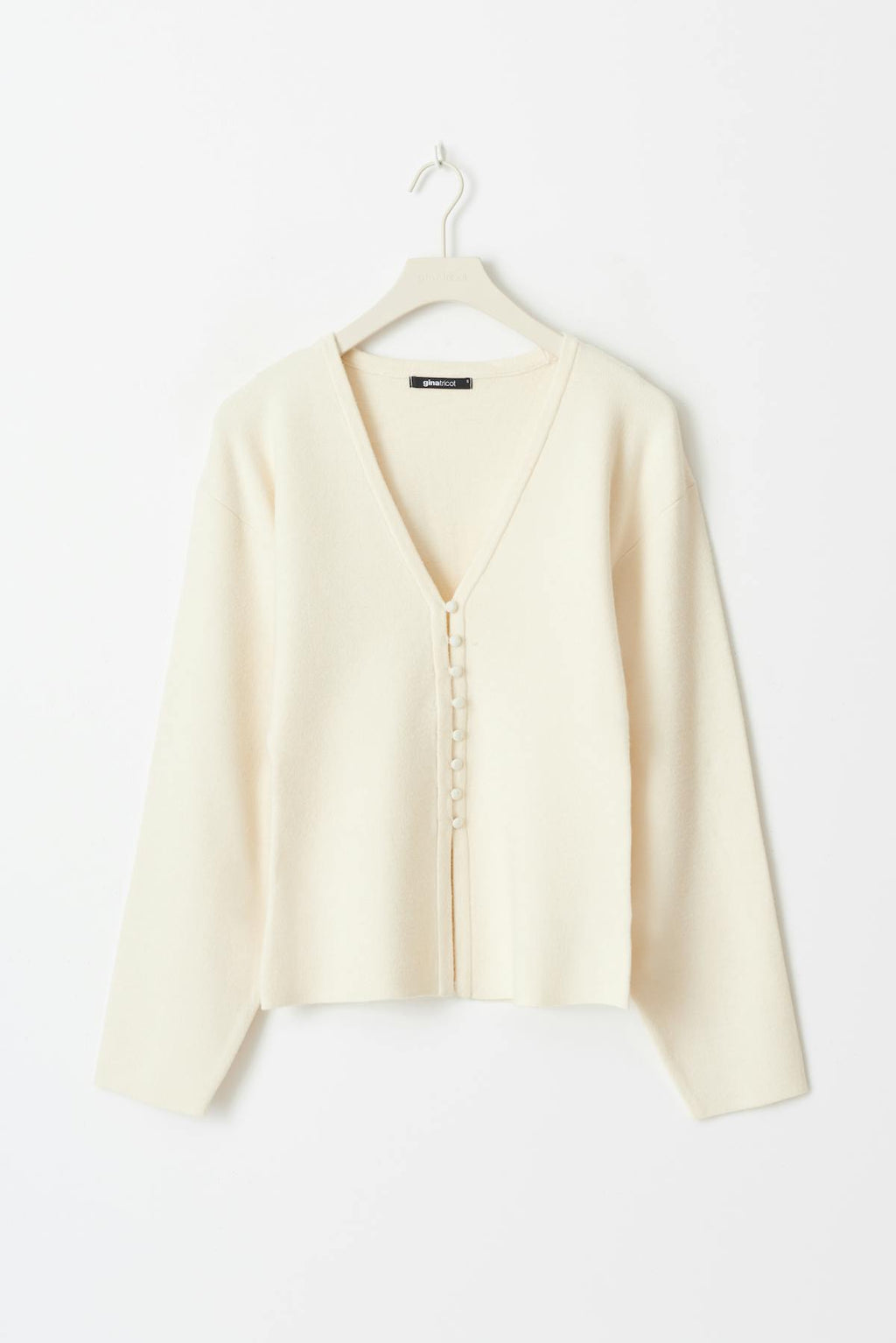 Shaped knitted cardigan