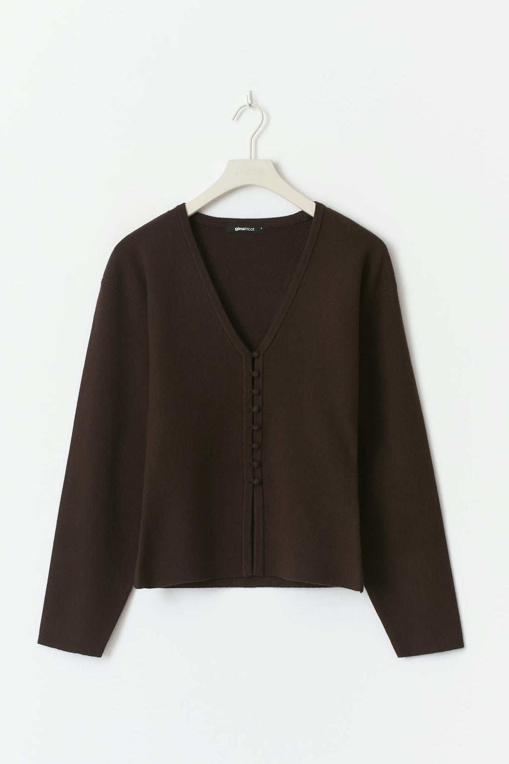 Shaped knitted cardigan