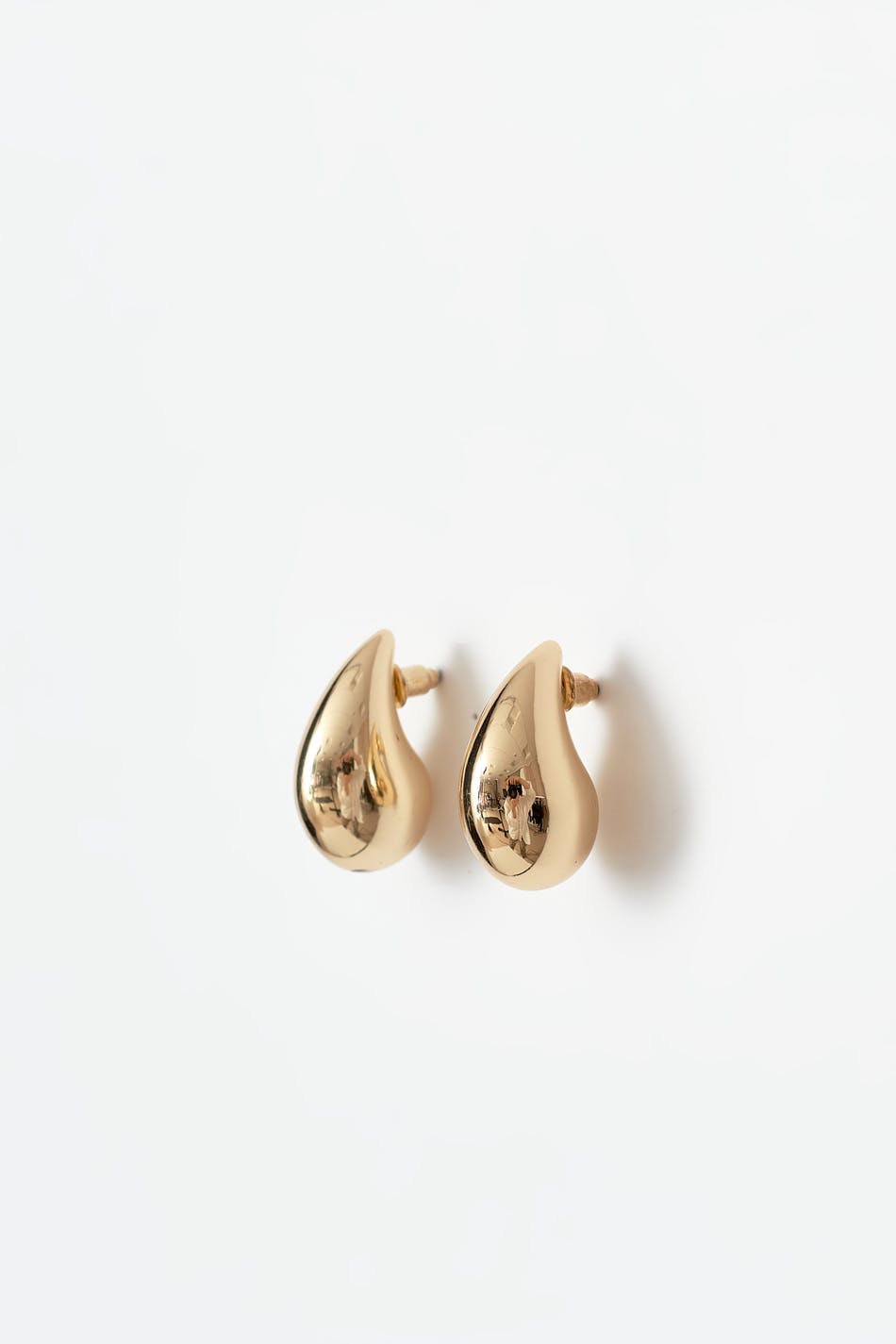 Mini drop earrings