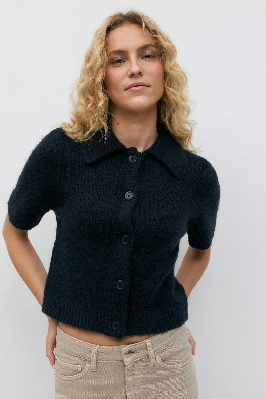 Knitted cardigan