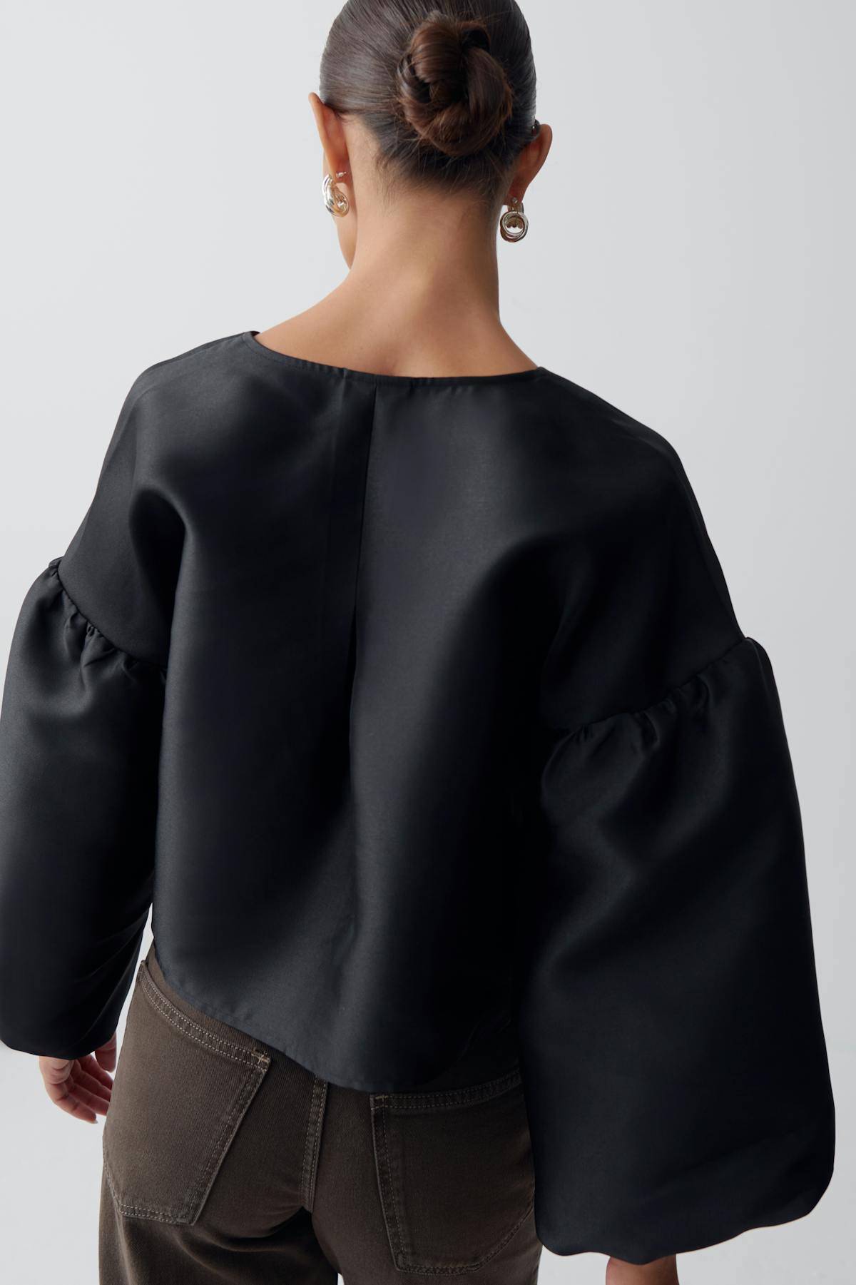 Puff sleeve blouse