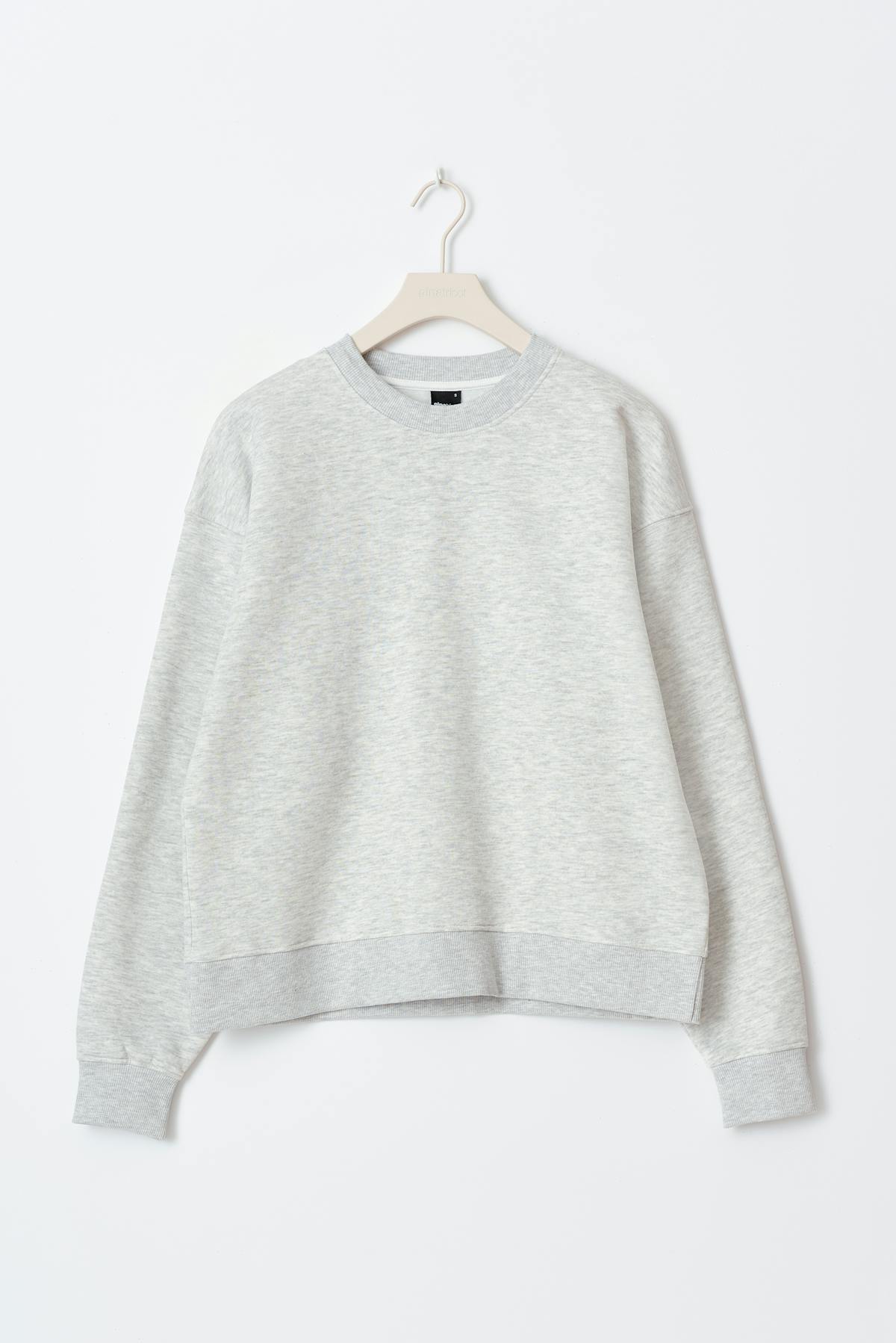 Basic sweater
