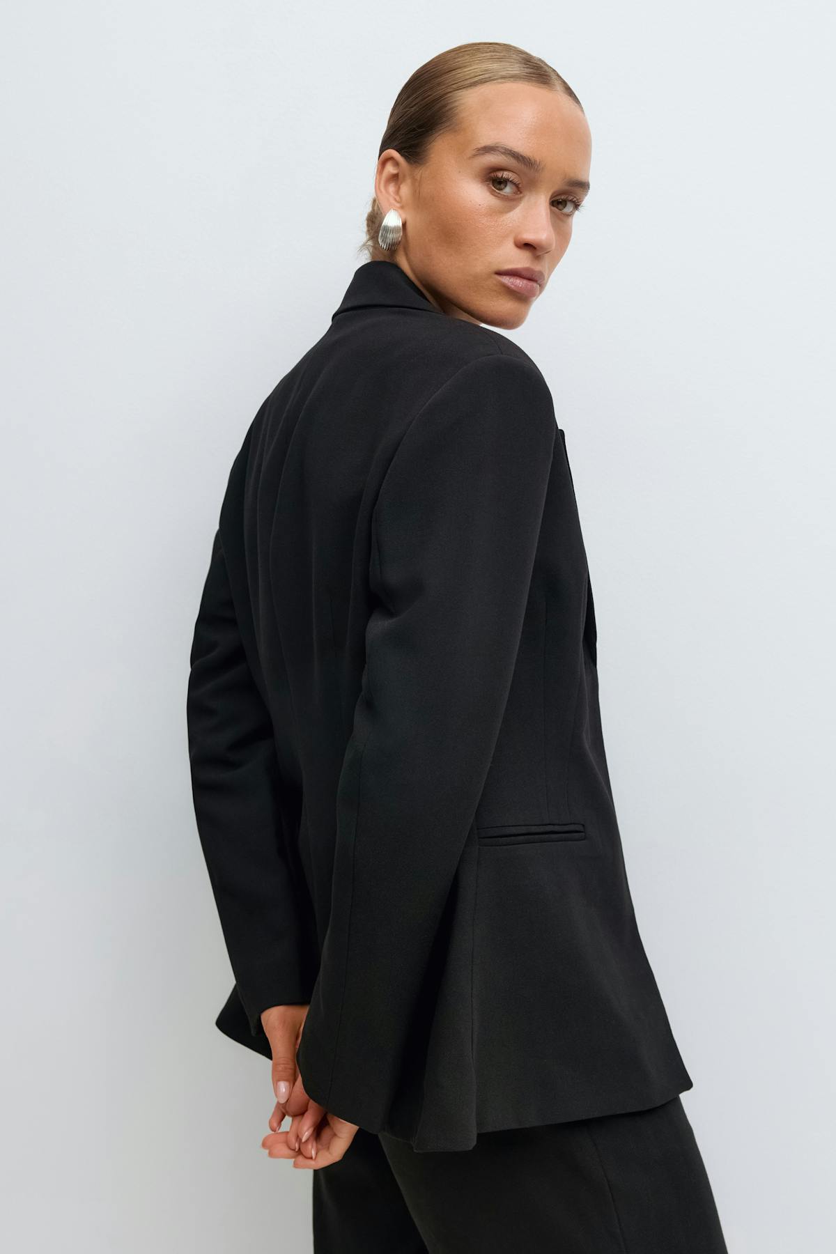 Shaped blazer