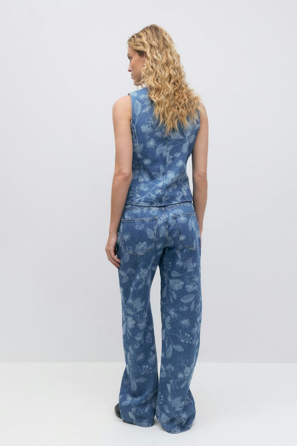 Flower jeans