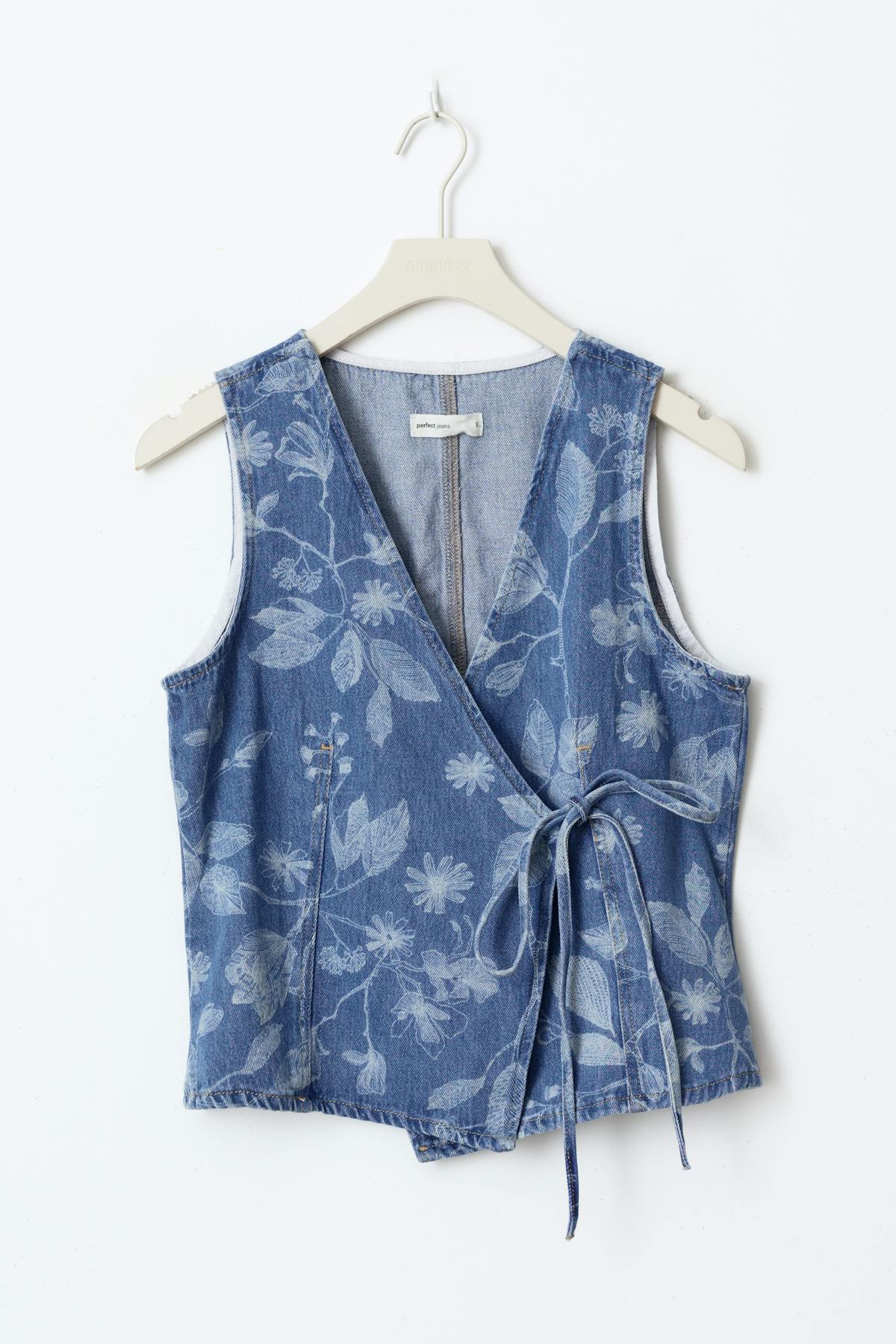 Flower denim vest